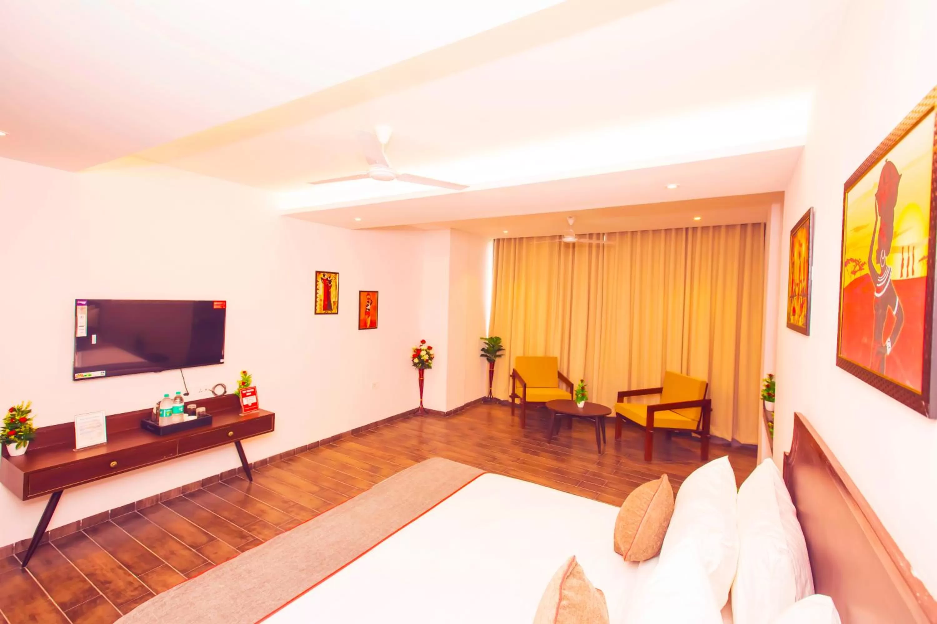 Photo of the whole room, TV/Entertainment Center in Octave Parkland Suites