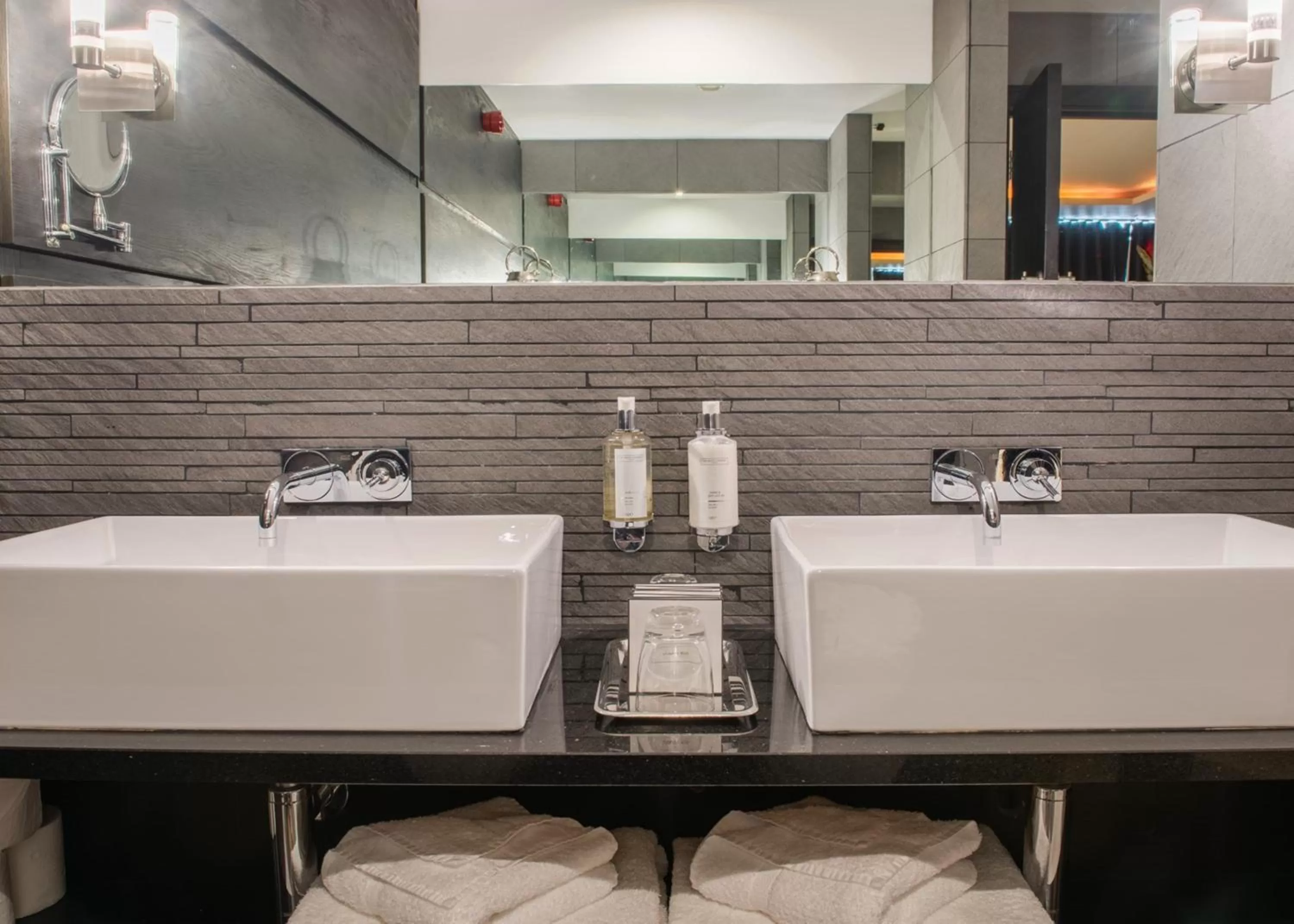 Bathroom in The Vincent Hotel