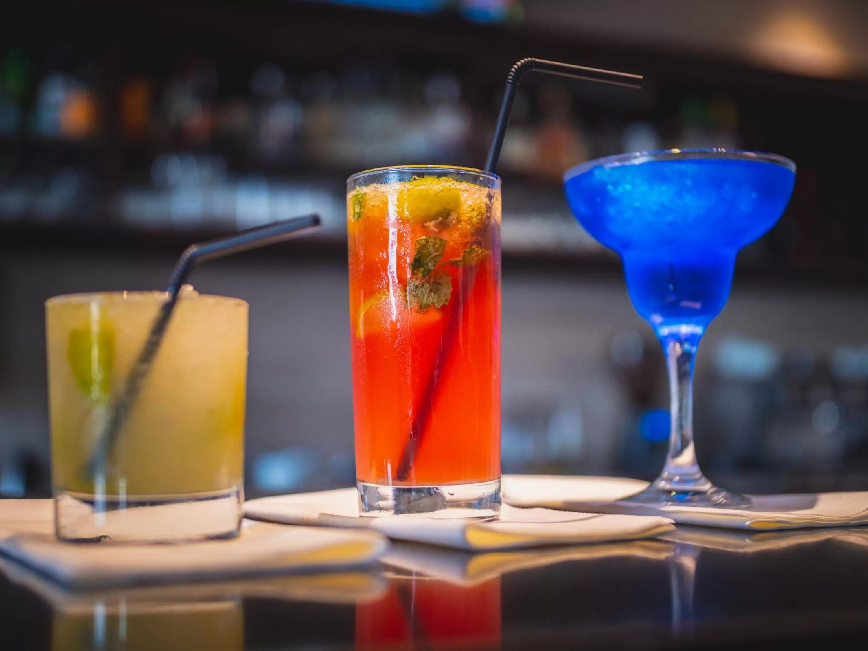 Lounge or bar in Wyndham Santiago Aeropuerto