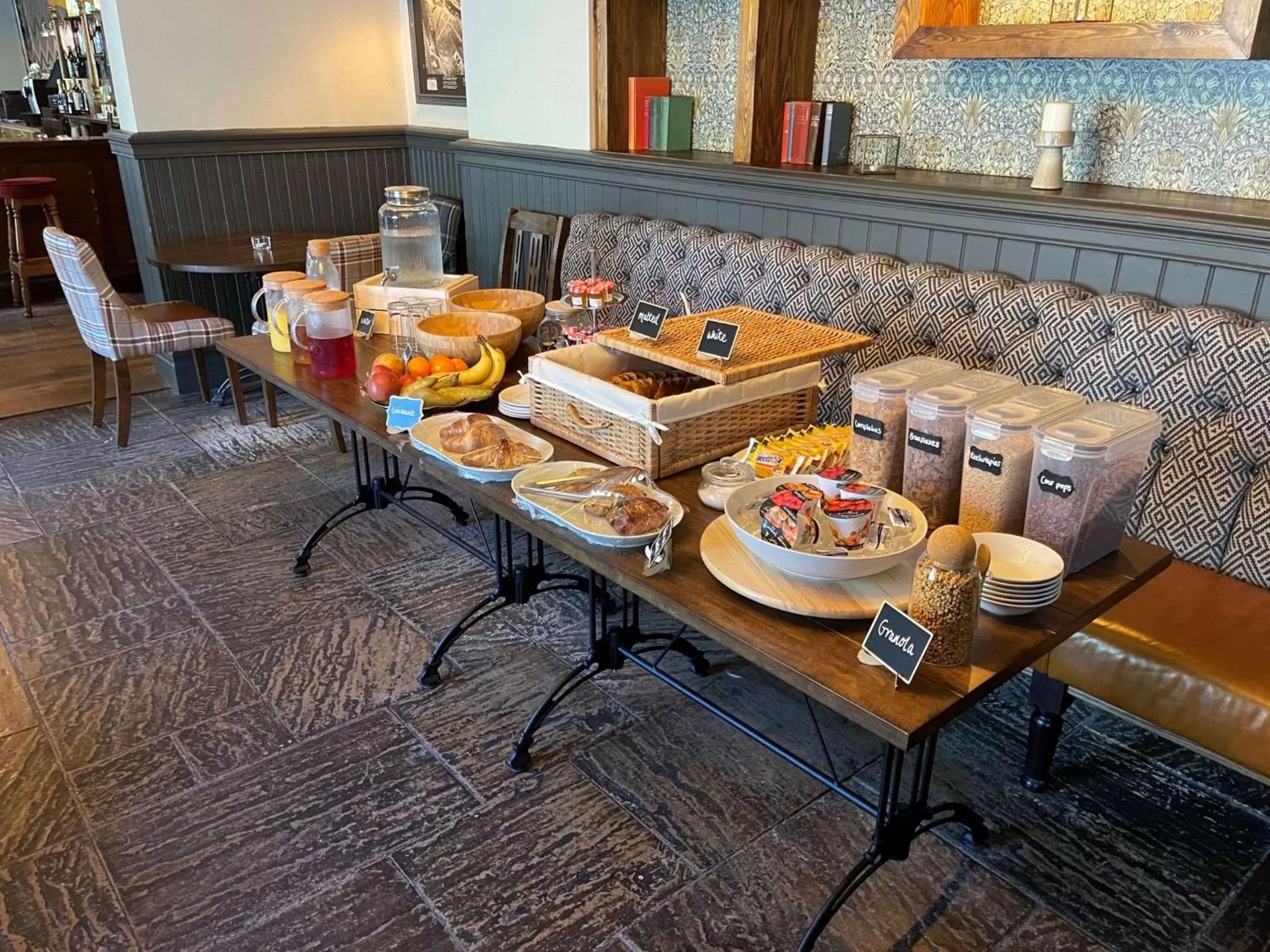 Breakfast in The George - Sure Hotel Collection by Best Western