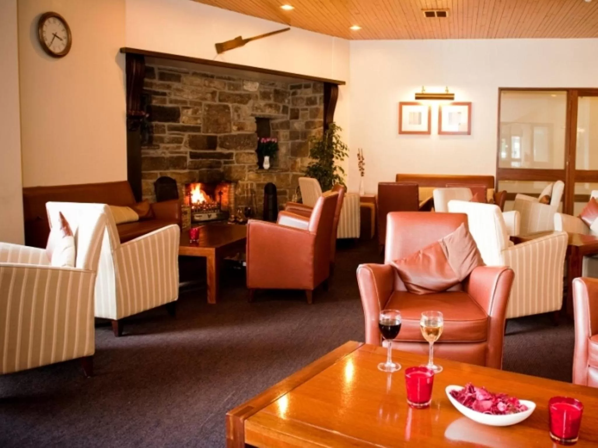 Lounge or bar in Norseman Hotel