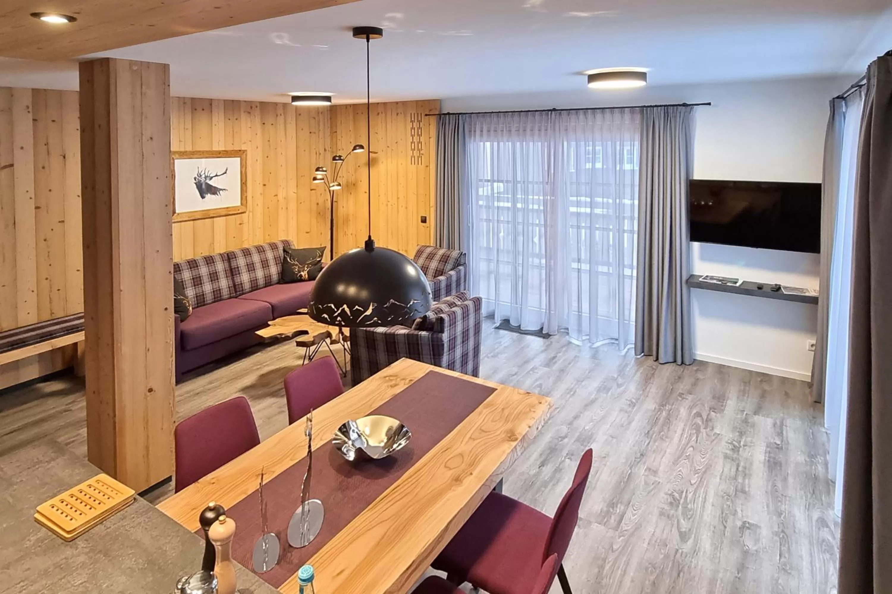 Dining area in Hotel Bayerischer Hof