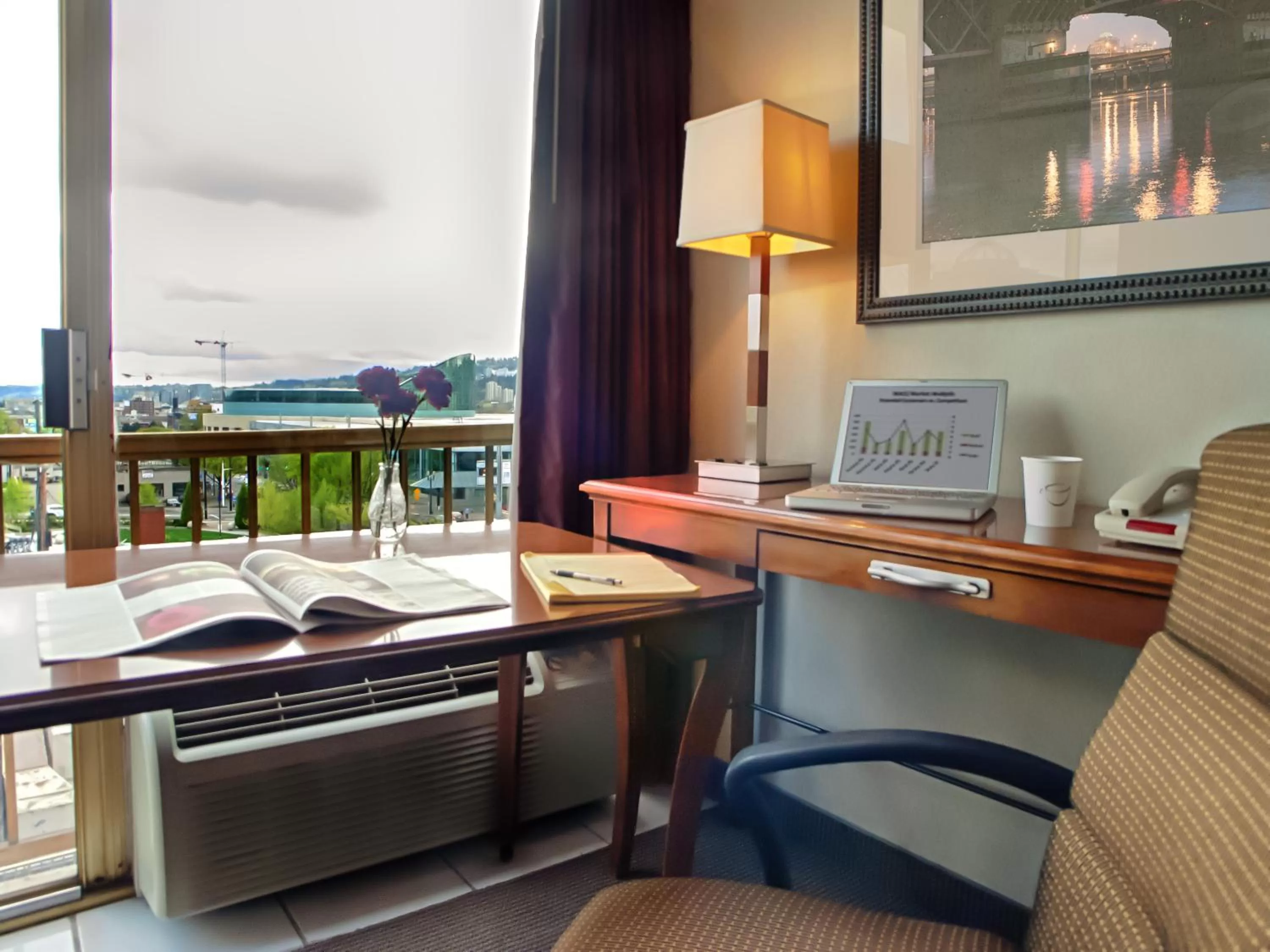 Living room in Inn at the Convention Center