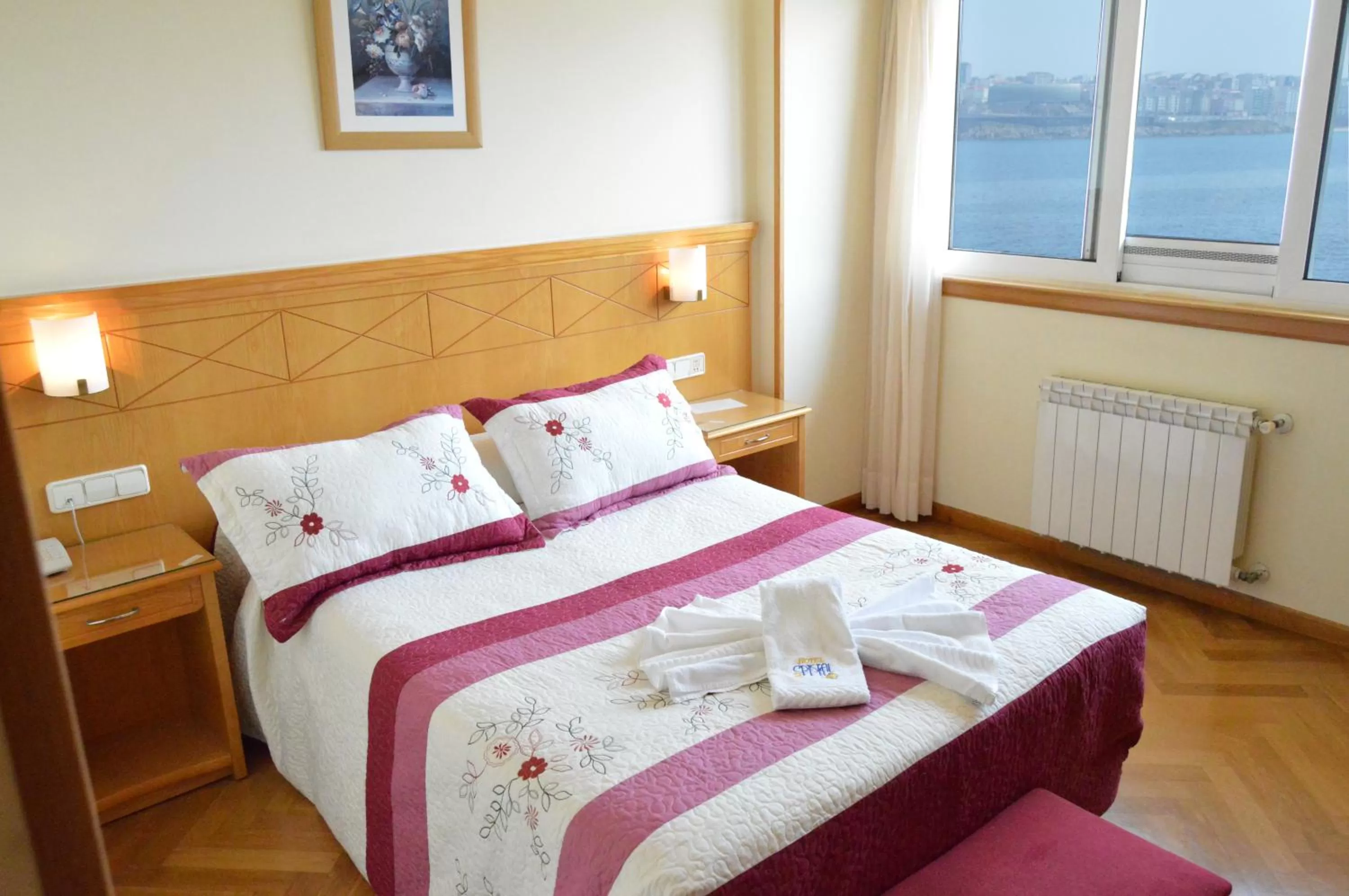 Staff, Bed in Hotel Cristal 2