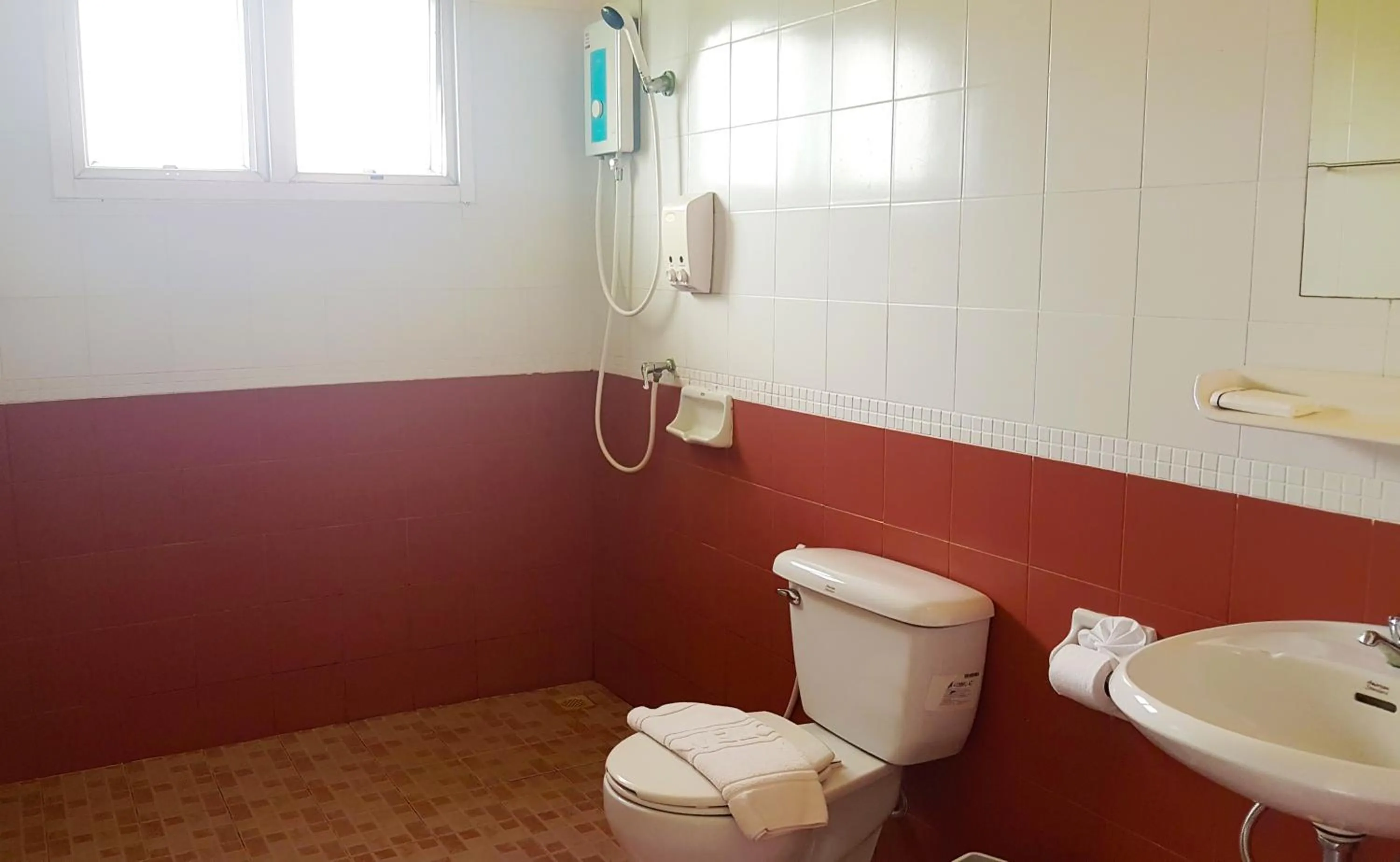 Photo of the whole room in Brookside Valley Resort