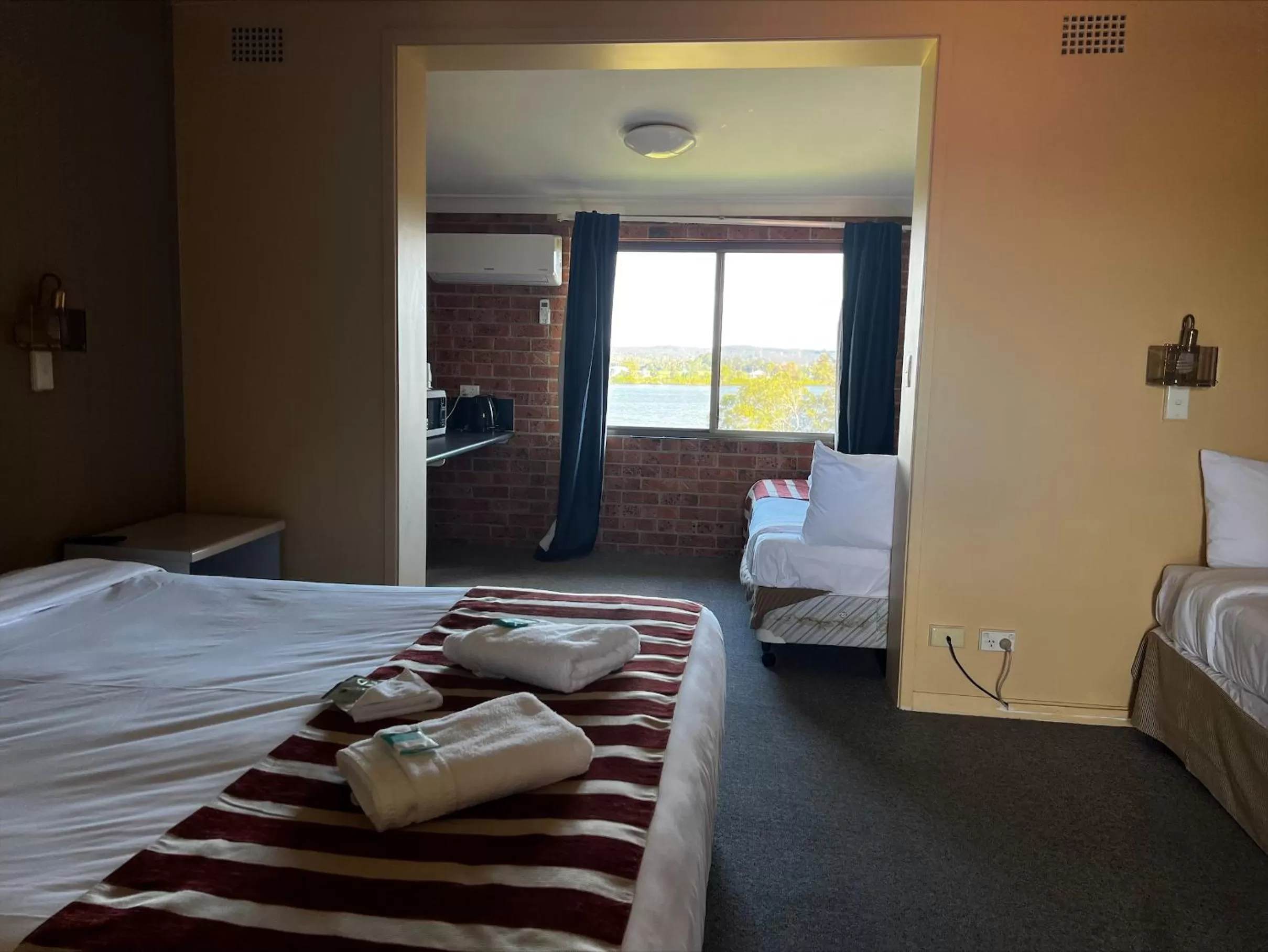 Family Suite in Riverview Motor Inn