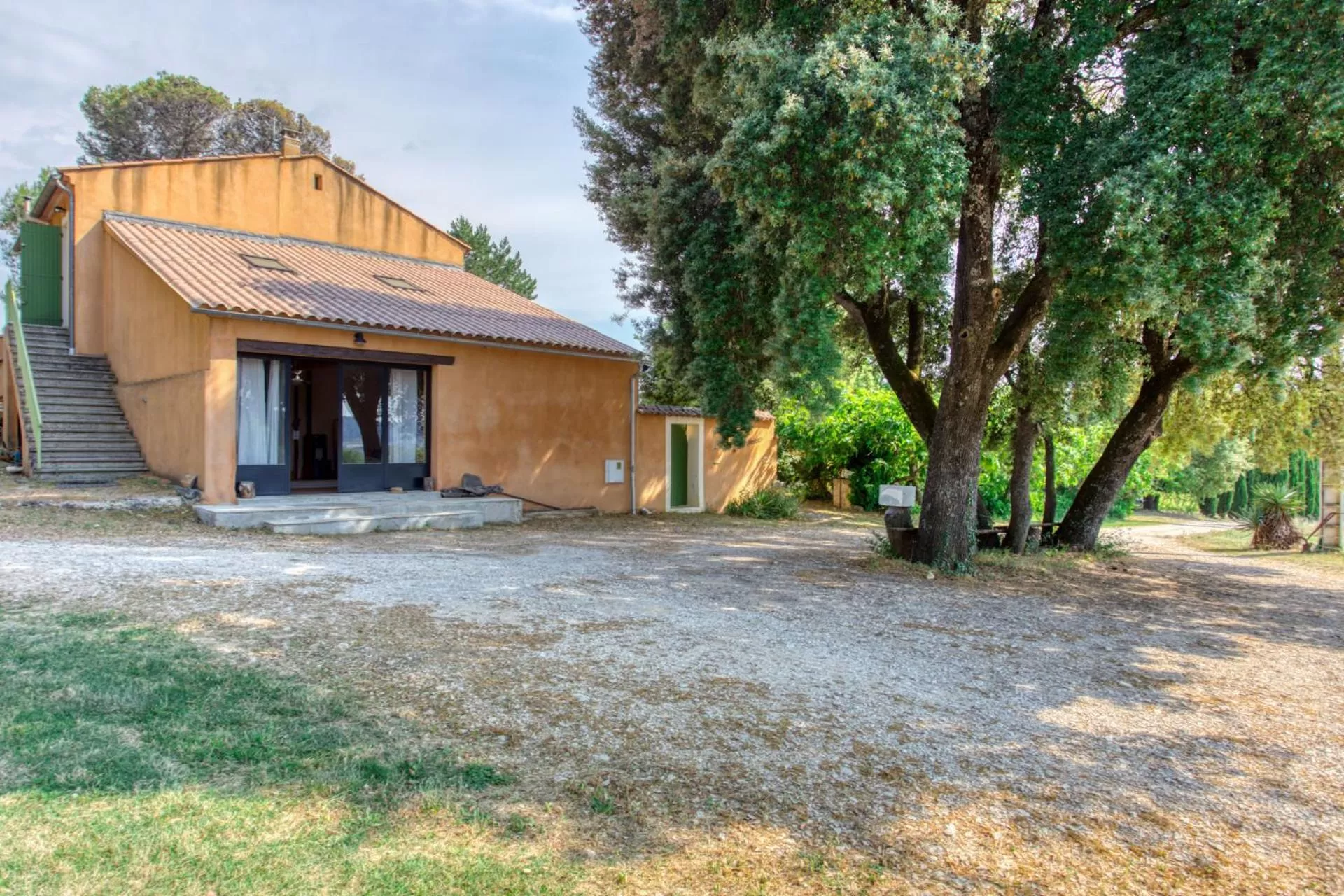 Property Building in Mas de Bacalan