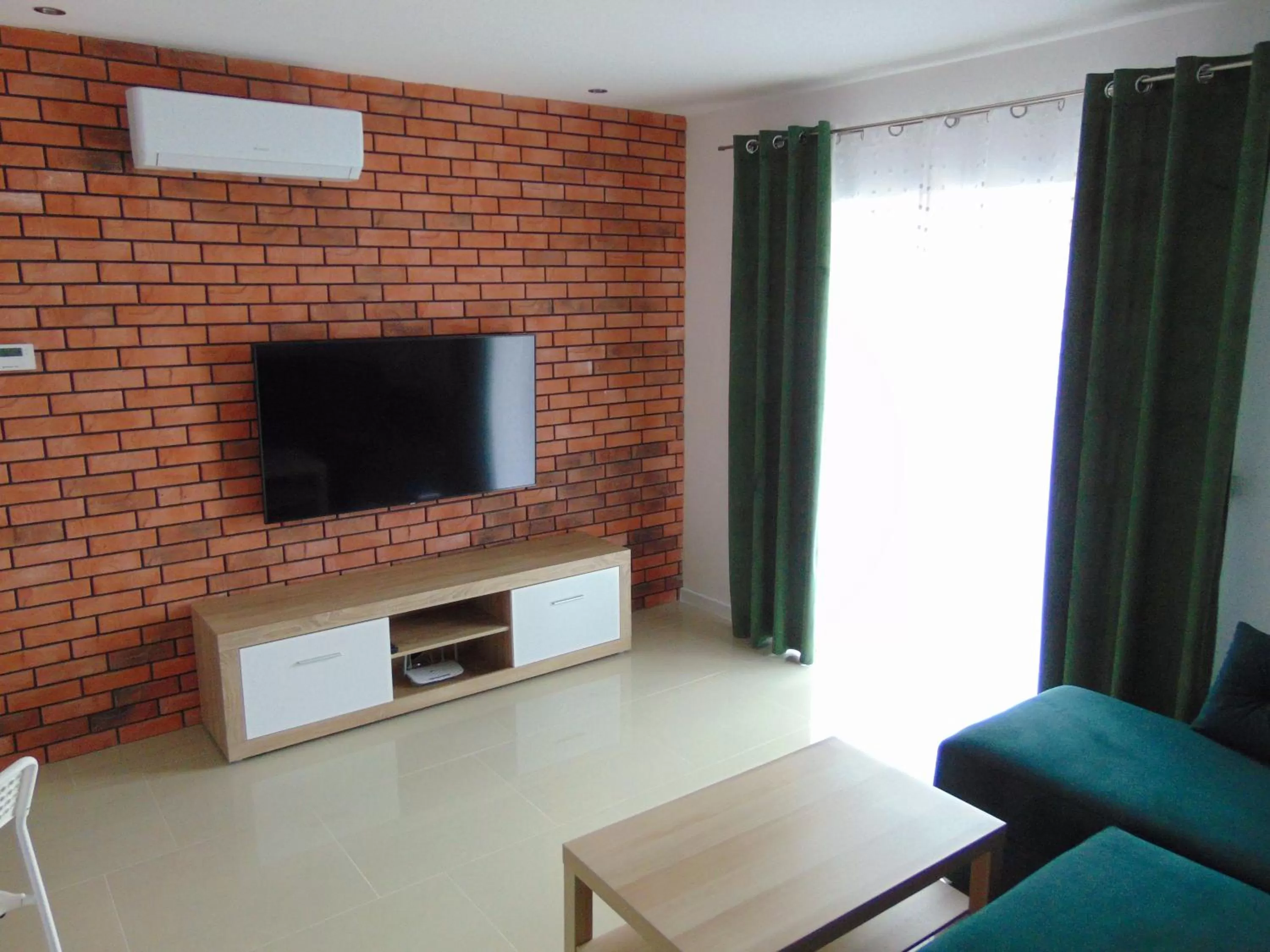 TV and multimedia in Apartamenty Monik Świętochłowice