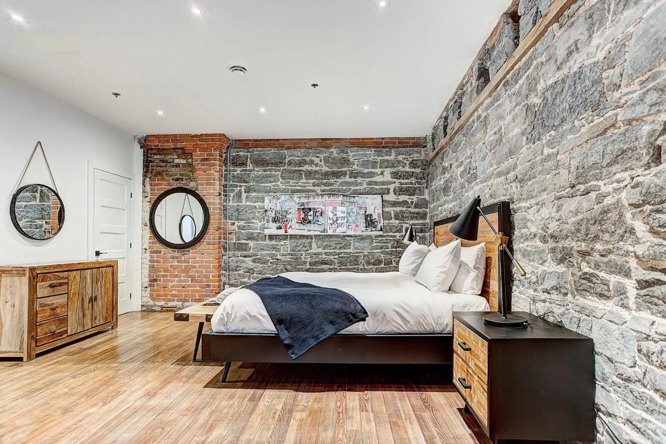 Loft in The Francois Xavier-Old Montreal