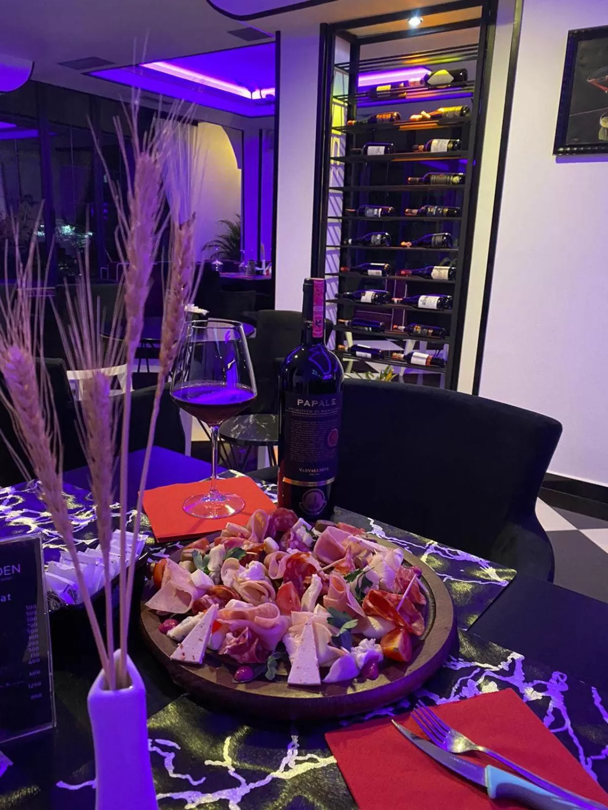 Restaurant/places to eat in Garden Boutique Hotel