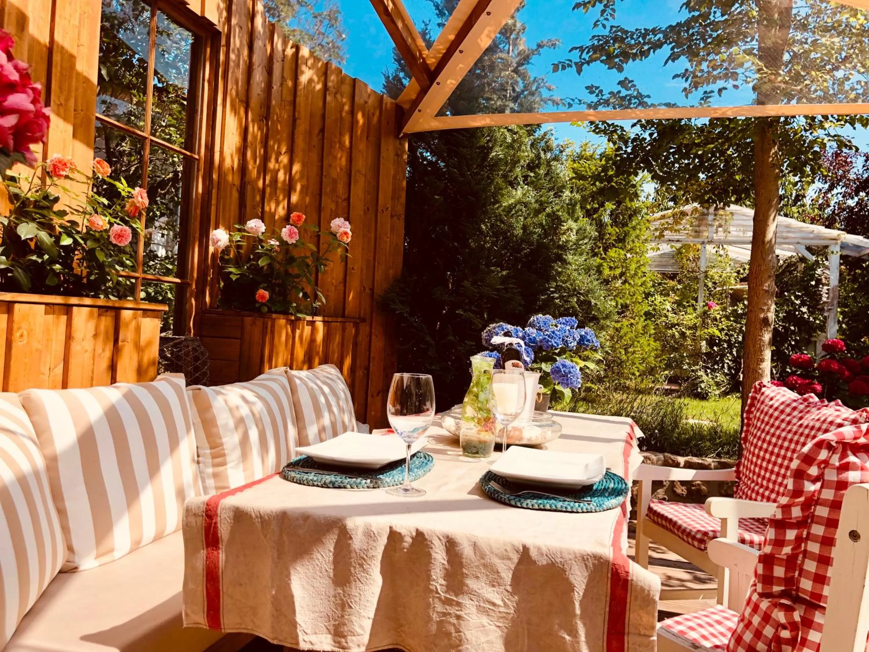 Balcony/Terrace in Weißt Du noch - Gästehäuser & Suiten