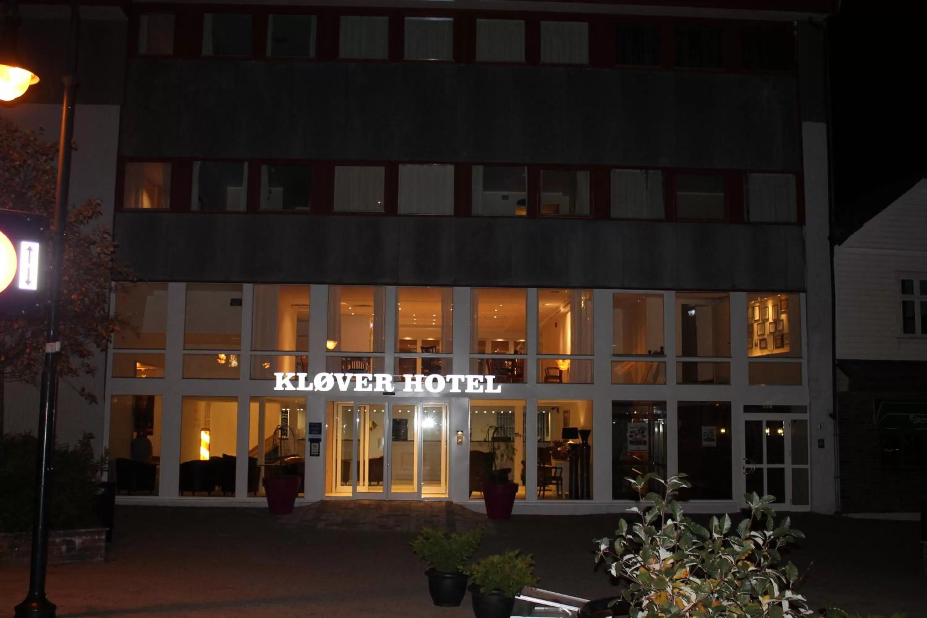 Facade/entrance in Kløver Hotel