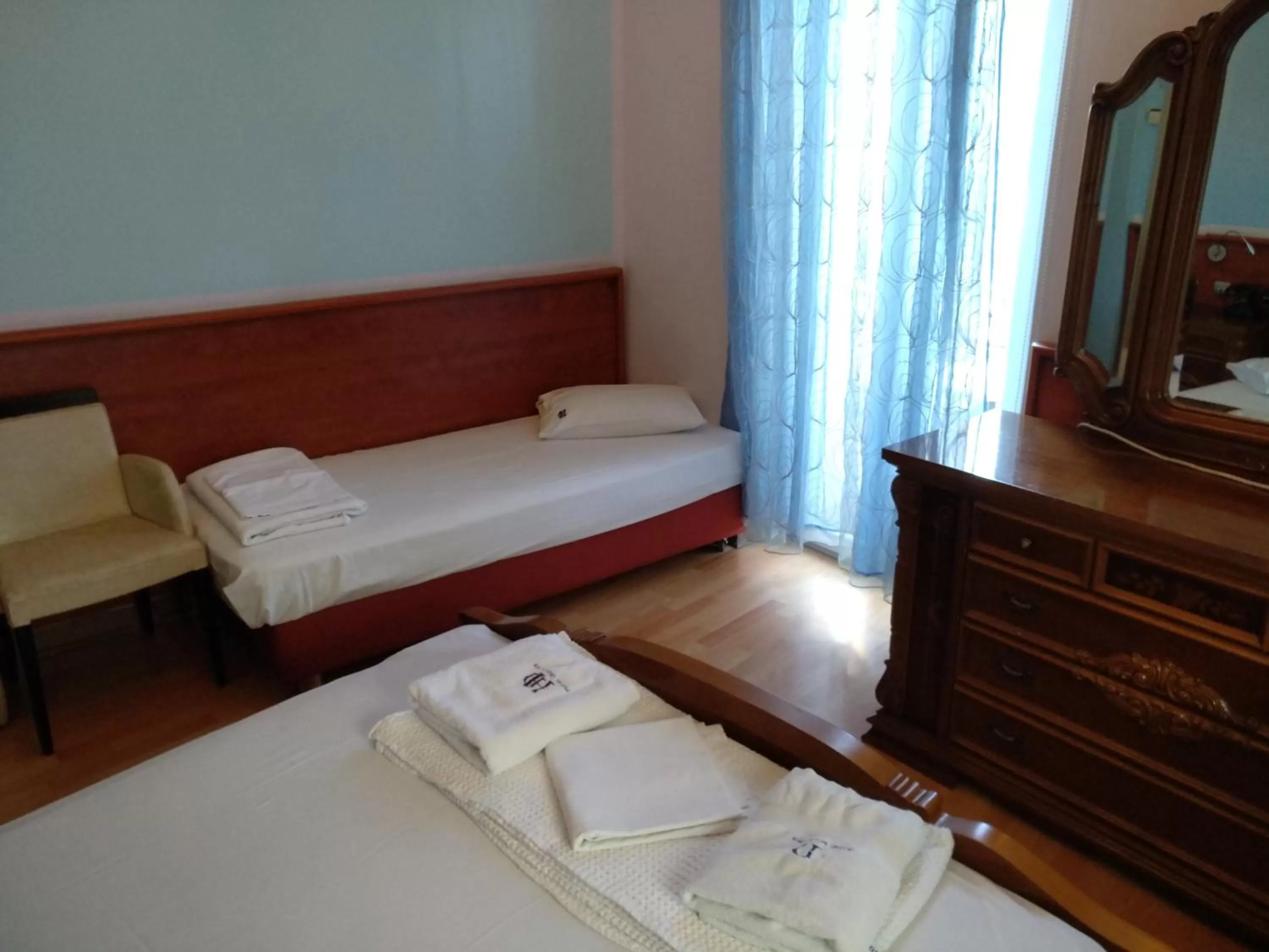 Bed in Diethnes Hotel