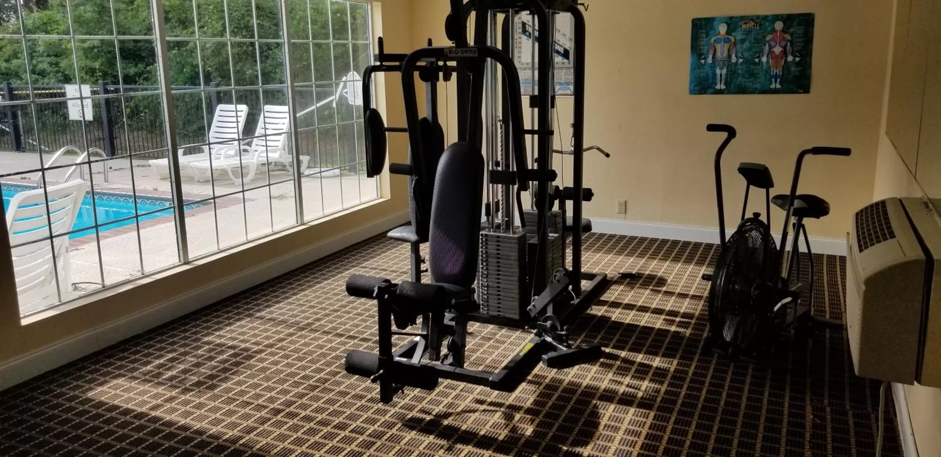 Fitness centre/facilities in Quality Inn