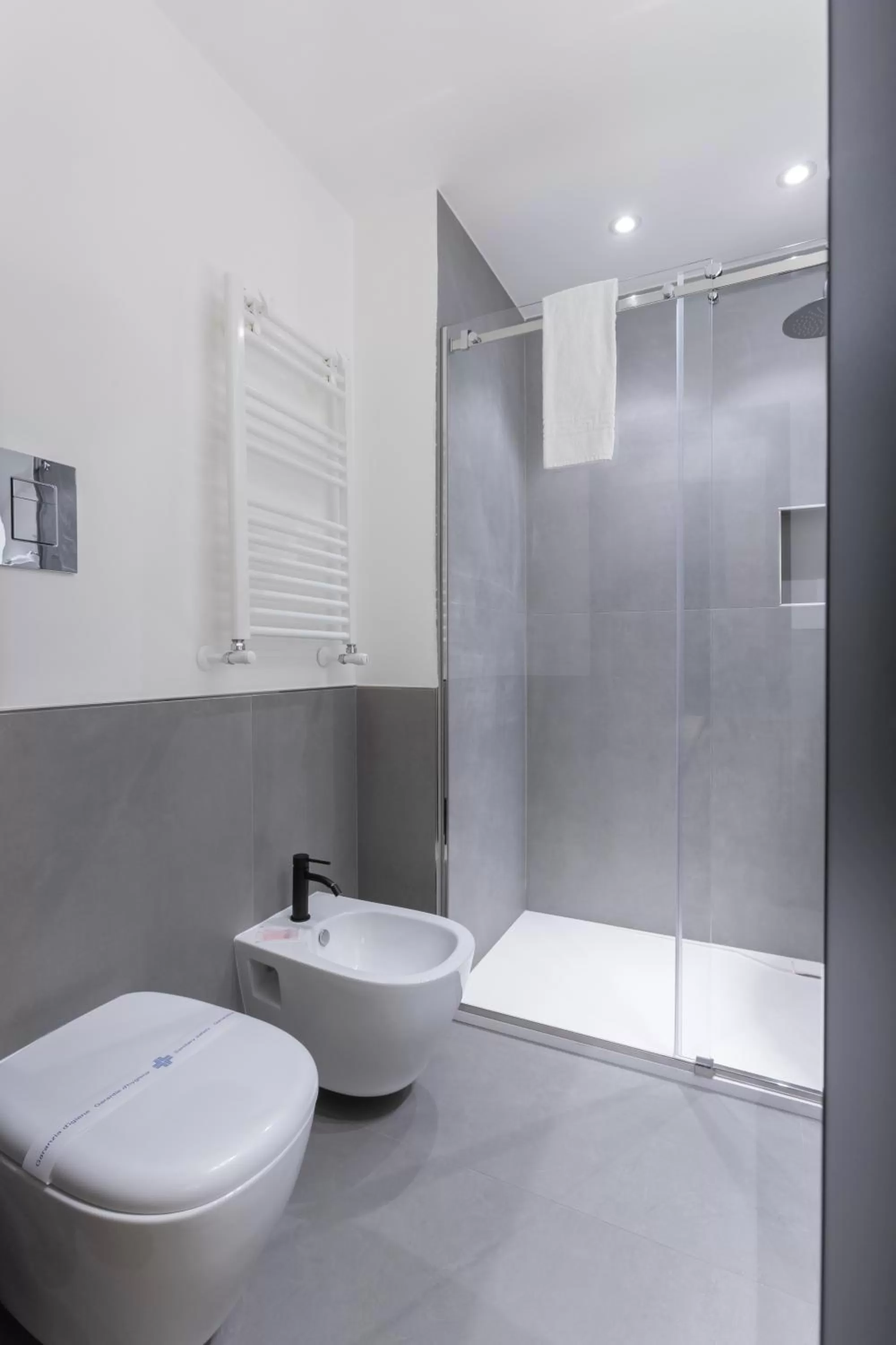 Shower in Suite Palermo Apartment