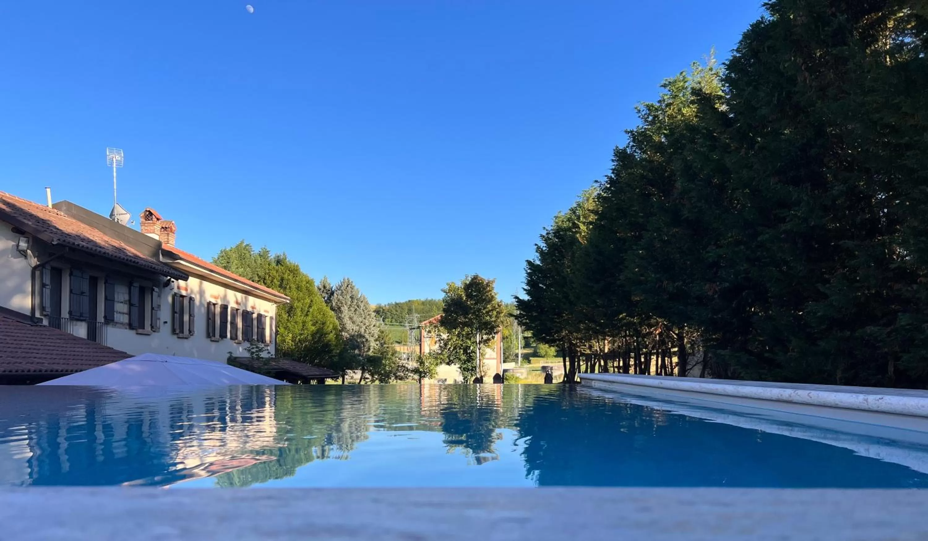 Swimming pool in Il BASÍN
