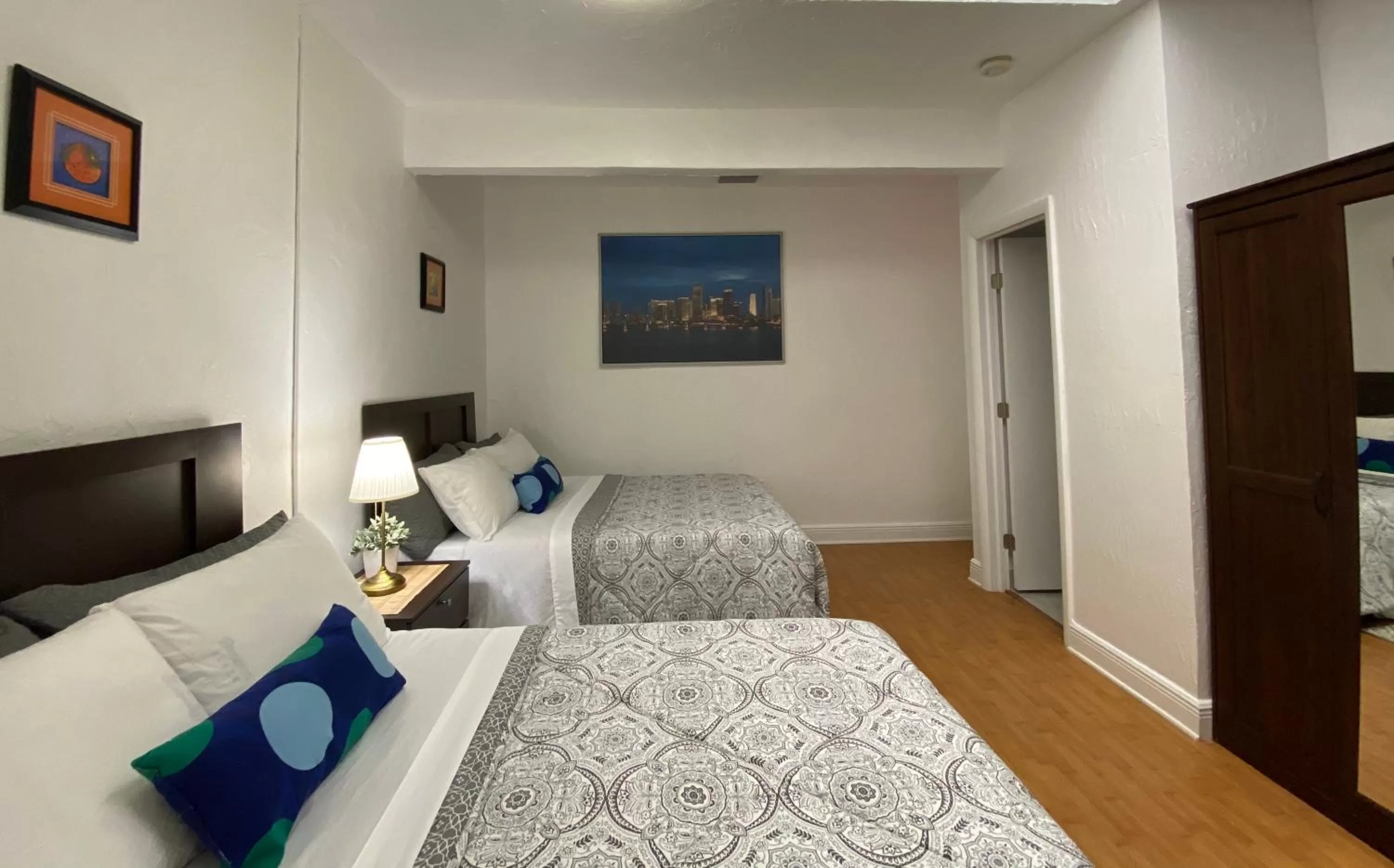 Bed in Miami Beach Rooms B&B