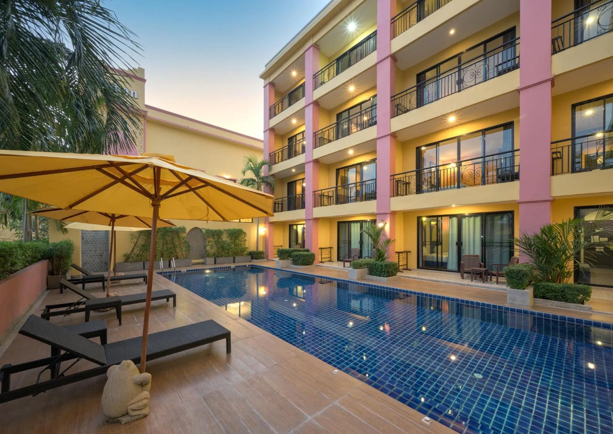 Swimming Pool in Anchanlina Hotel - SHA Plus