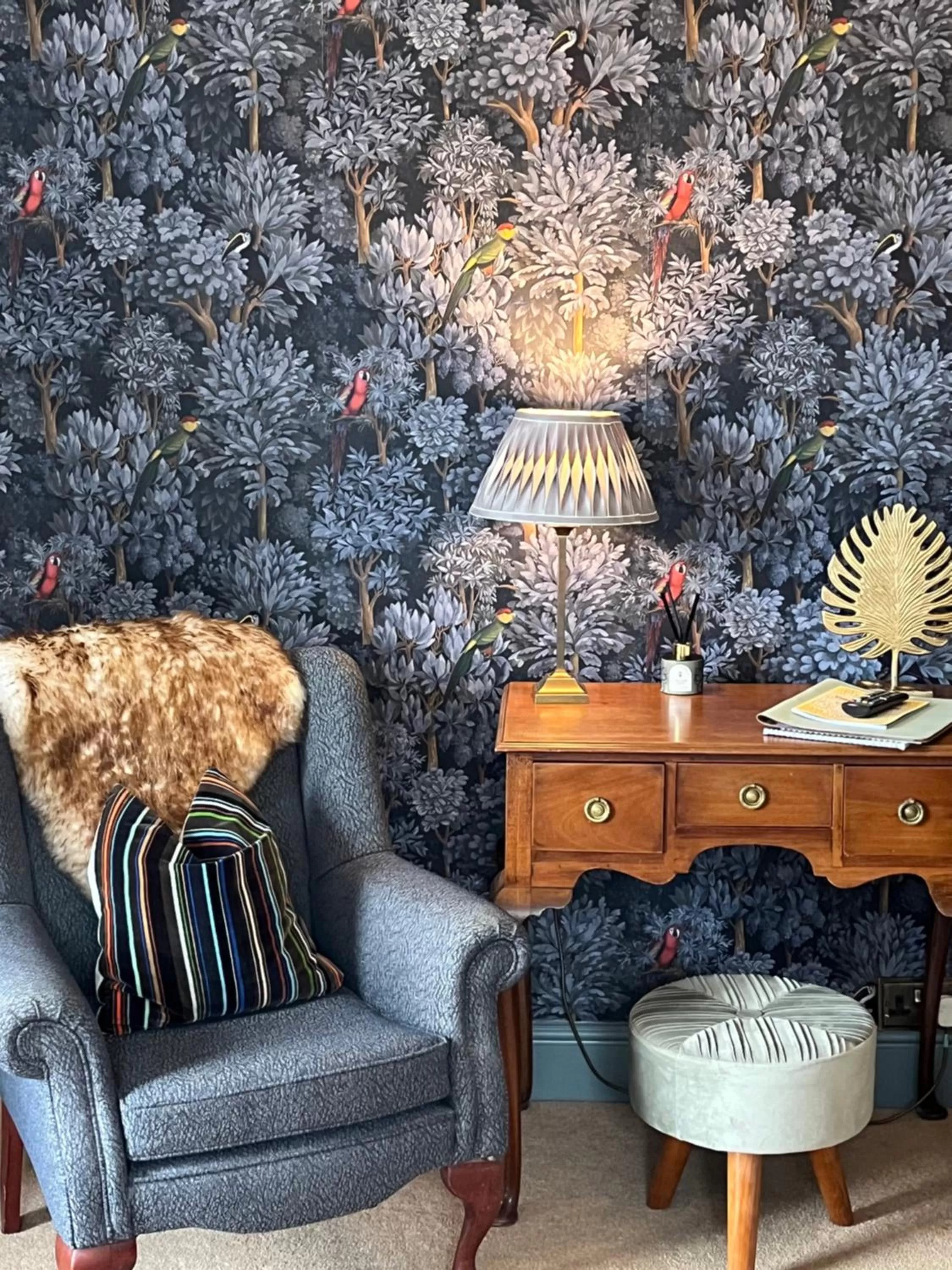 Seating area in Burleigh Court Hotel