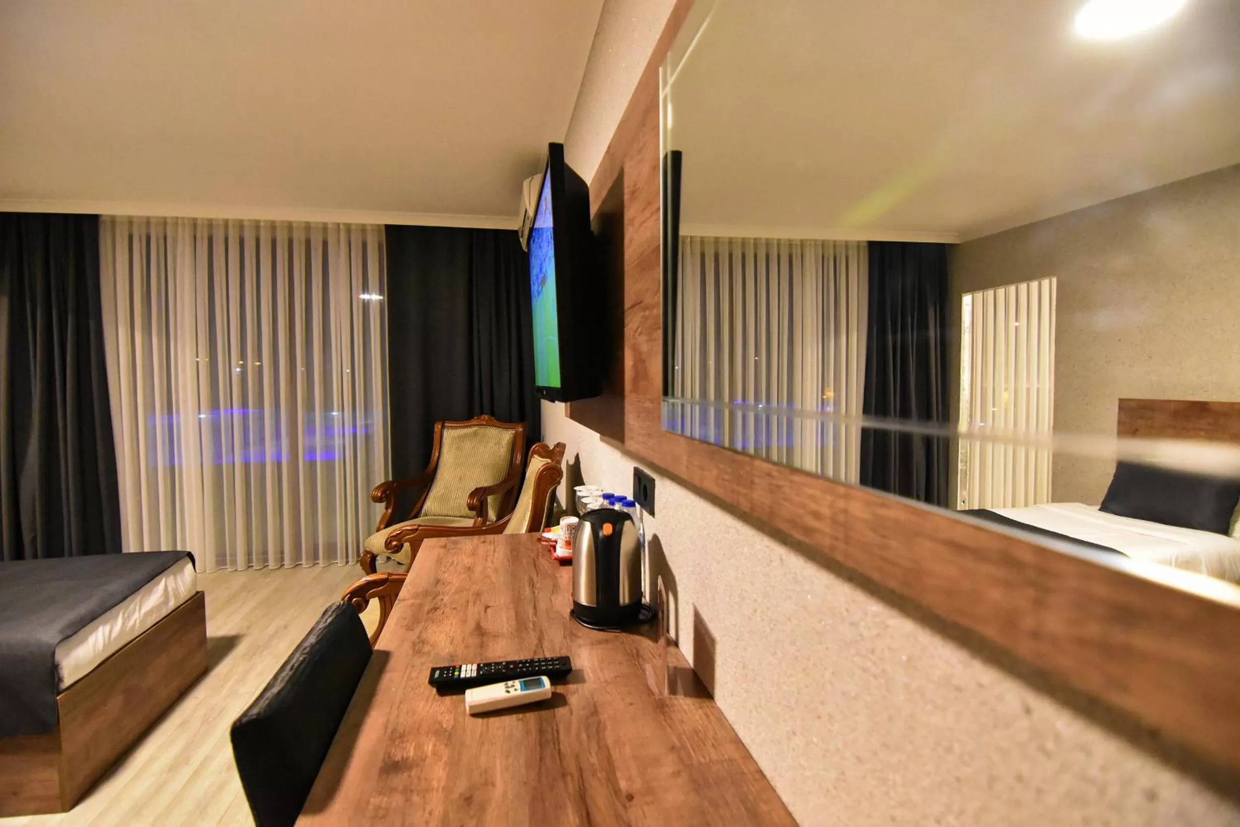 TV and multimedia in Sandal Otel