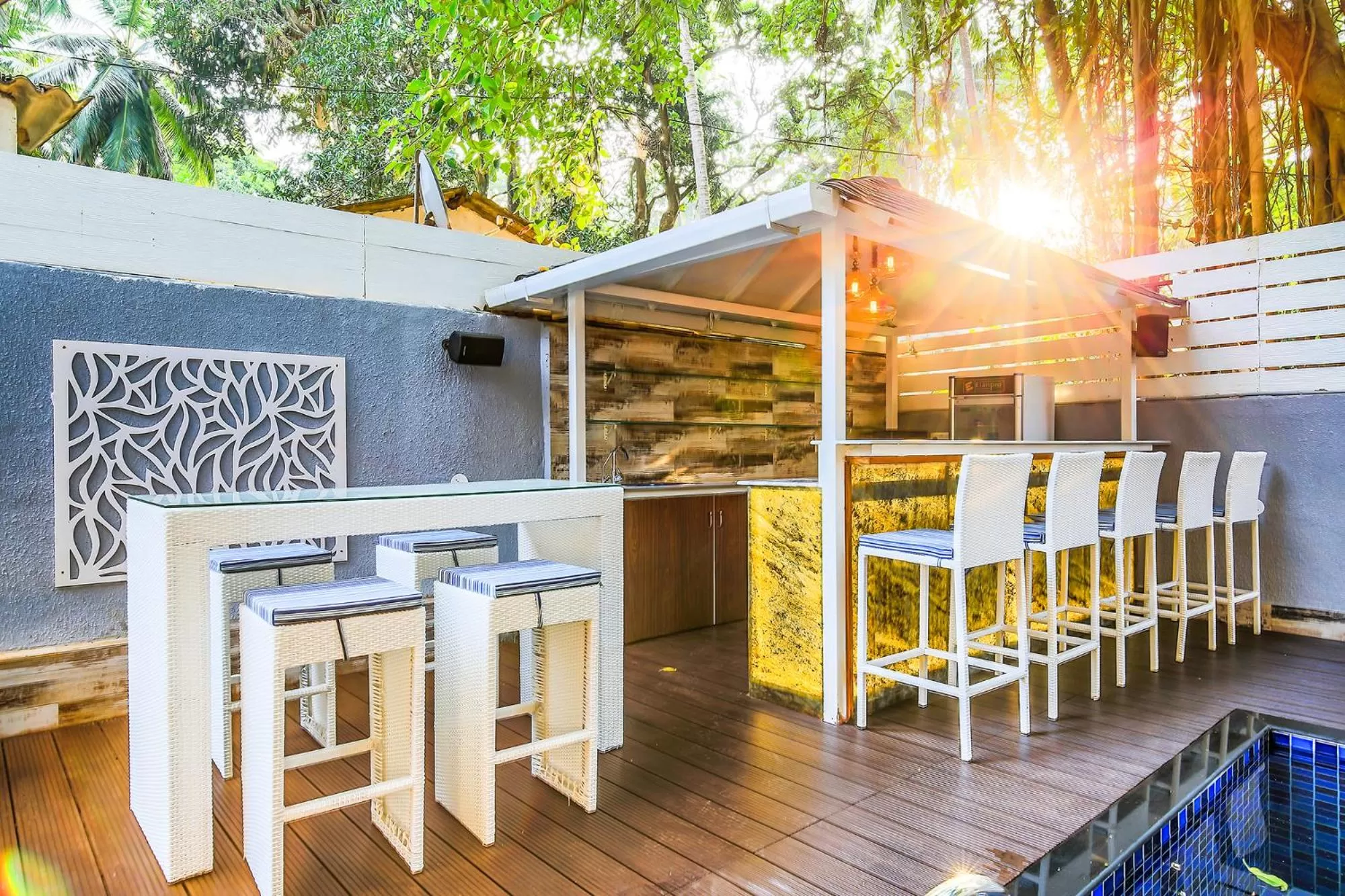 Restaurant/places to eat in FabHotel Casa Kiara With Pool Side Bar - Nr Calangute Beach