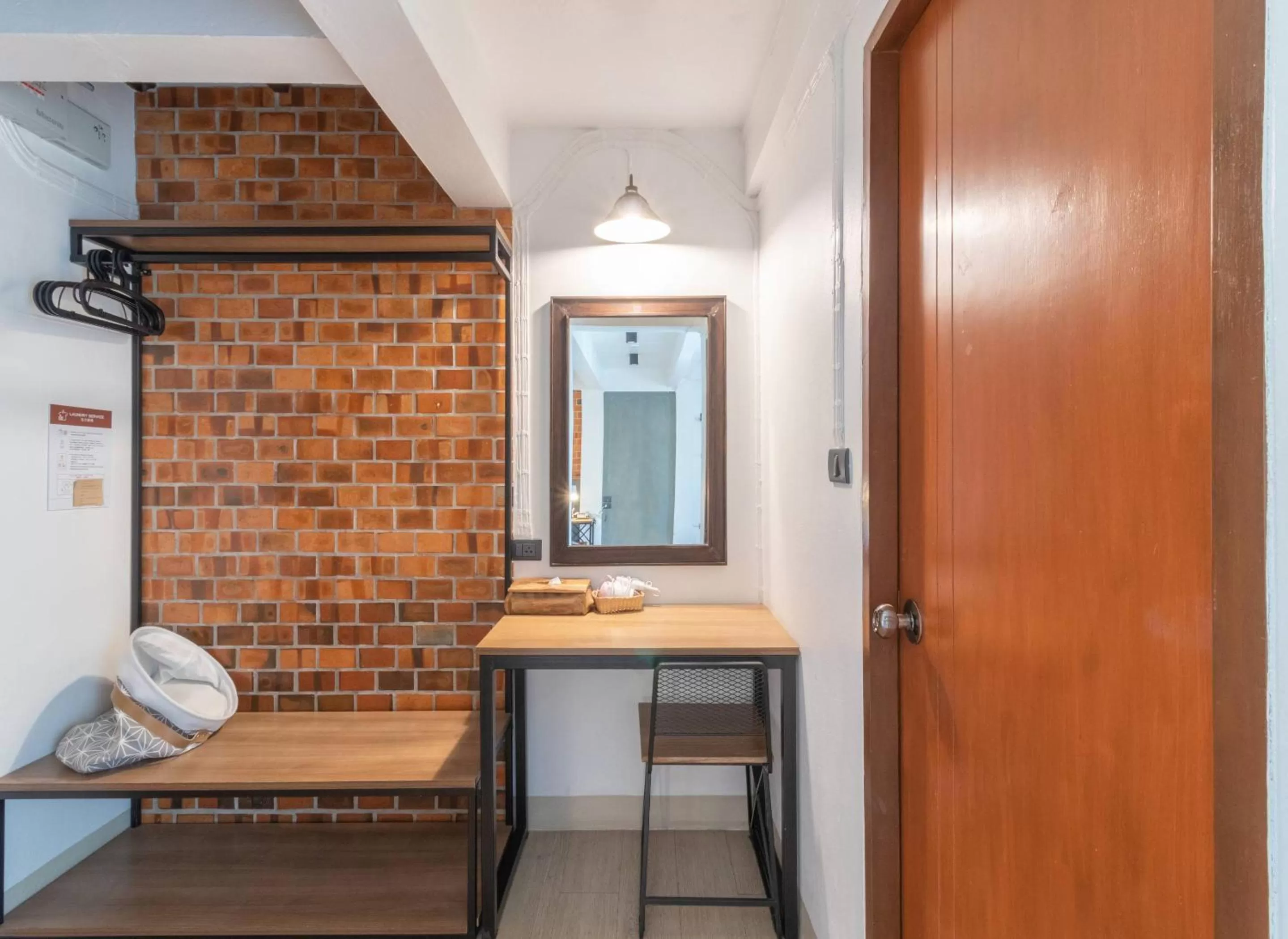 Bedroom in The Old City Wall Inn