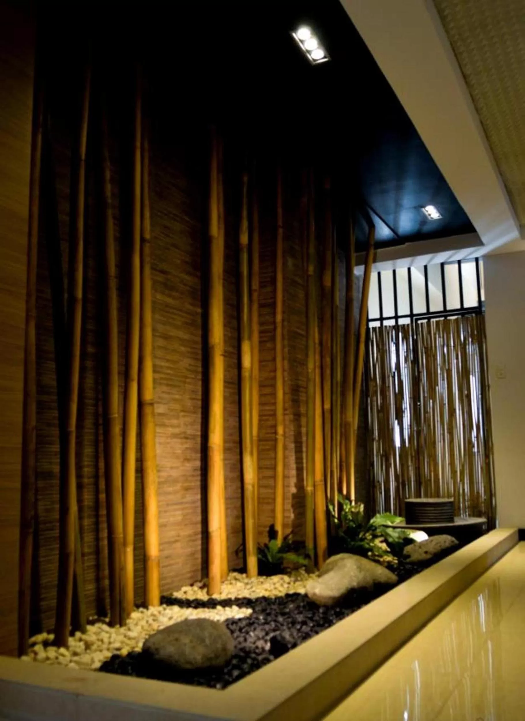 Decorative detail in D'Hotel & Suites