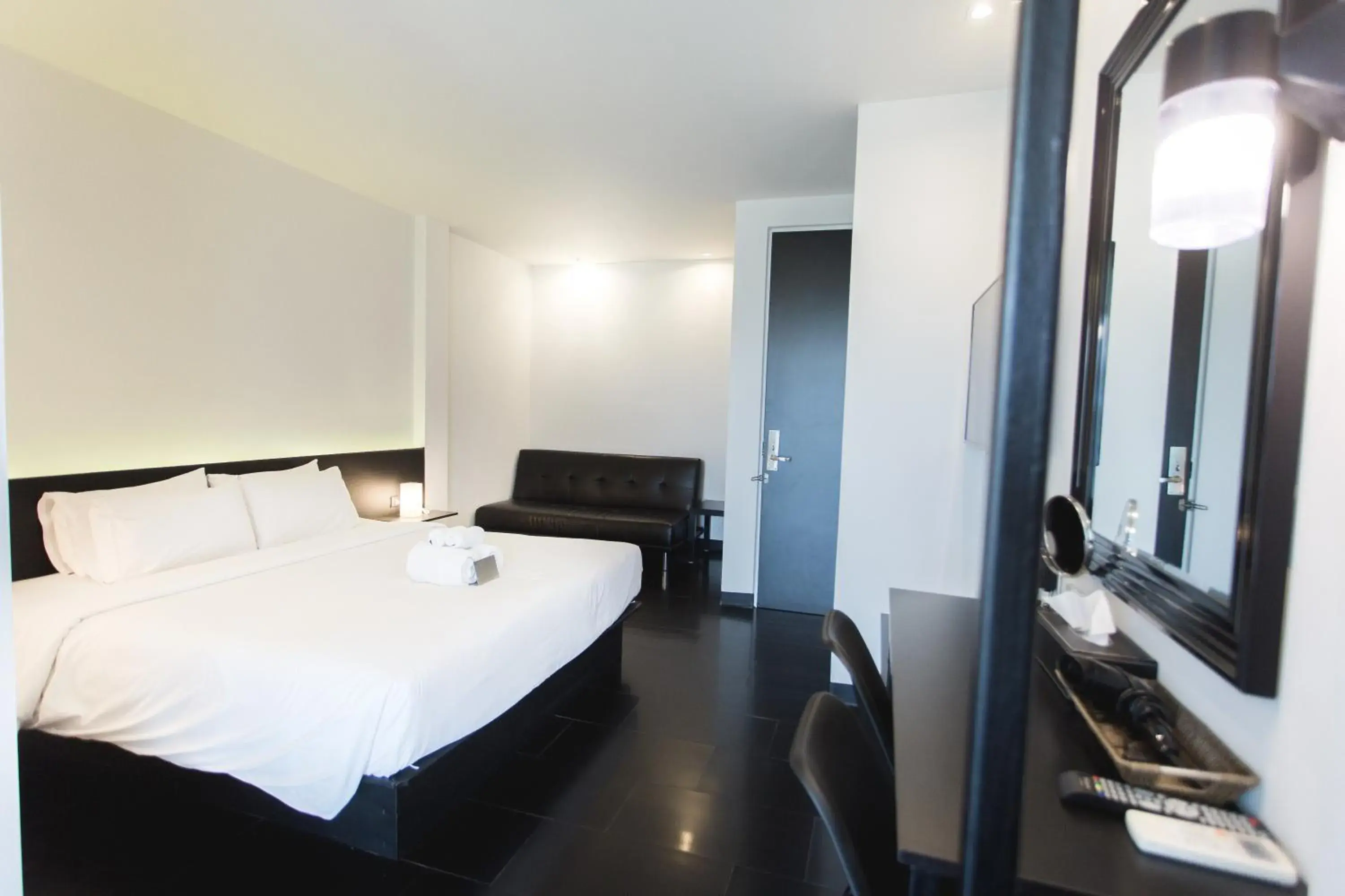 Standard King Room with Sofa Bed in iSilver Hotel Standard King Room with Sofa Bed in iSilver Hotel