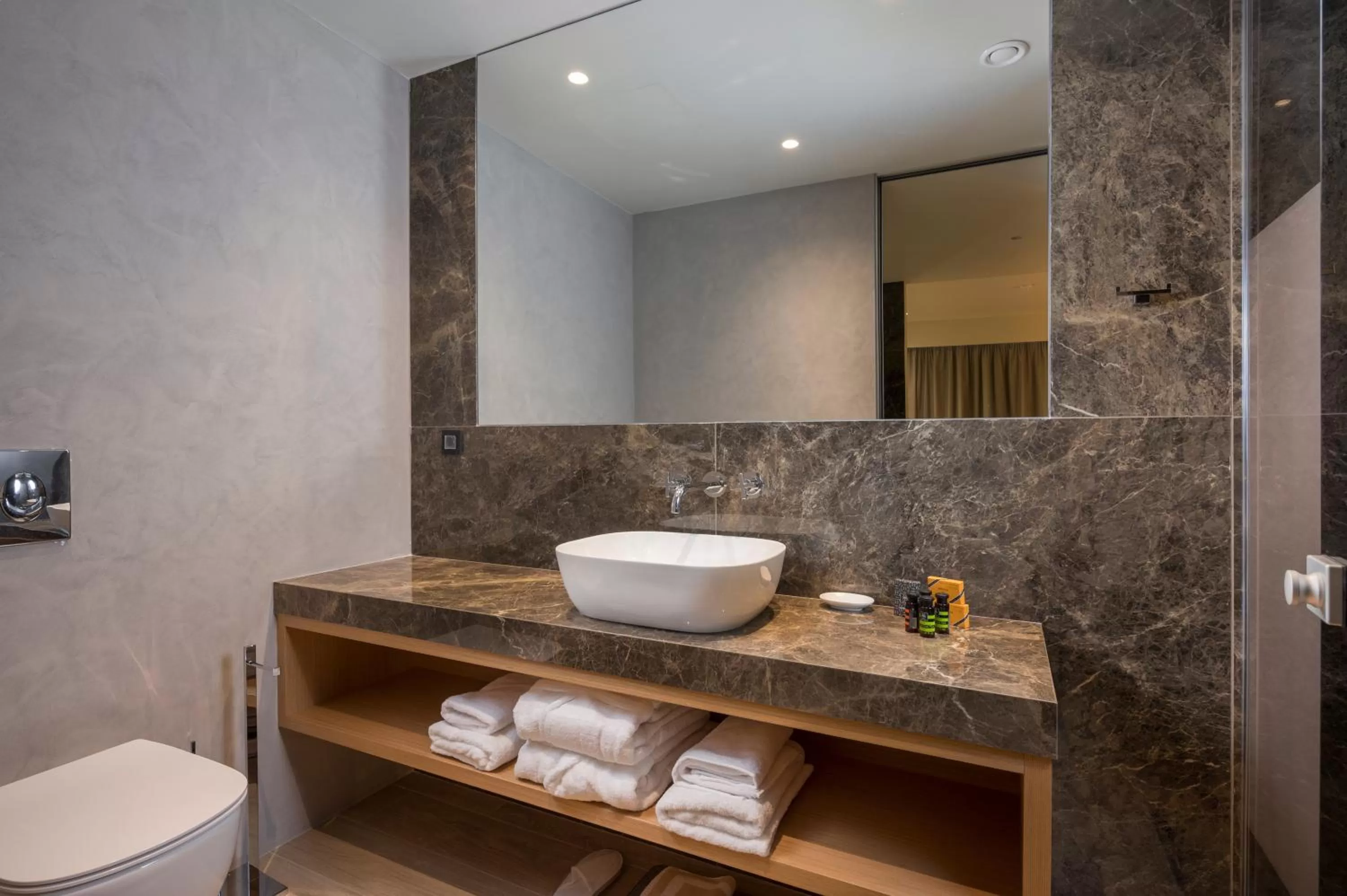 Photo of the whole room in Hyperion City Hotel & Spa