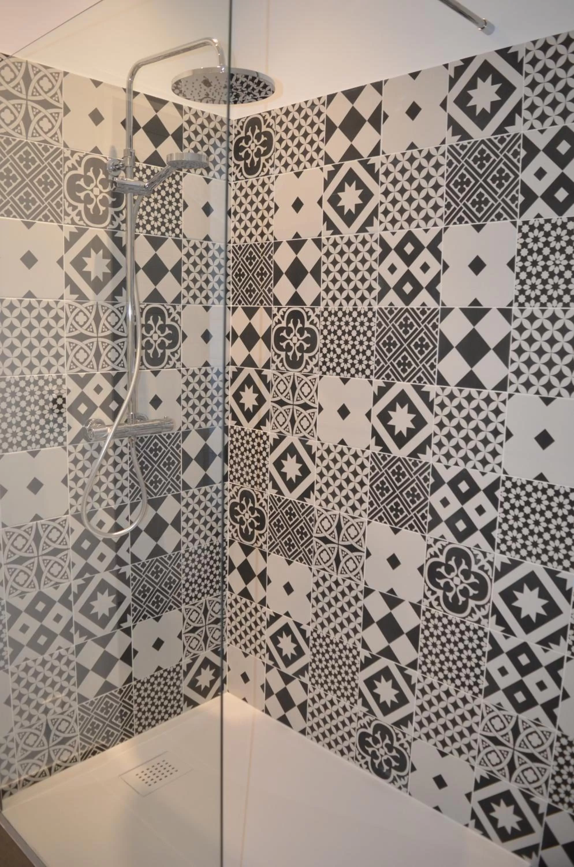 Bathroom in Hotel Le Toeno