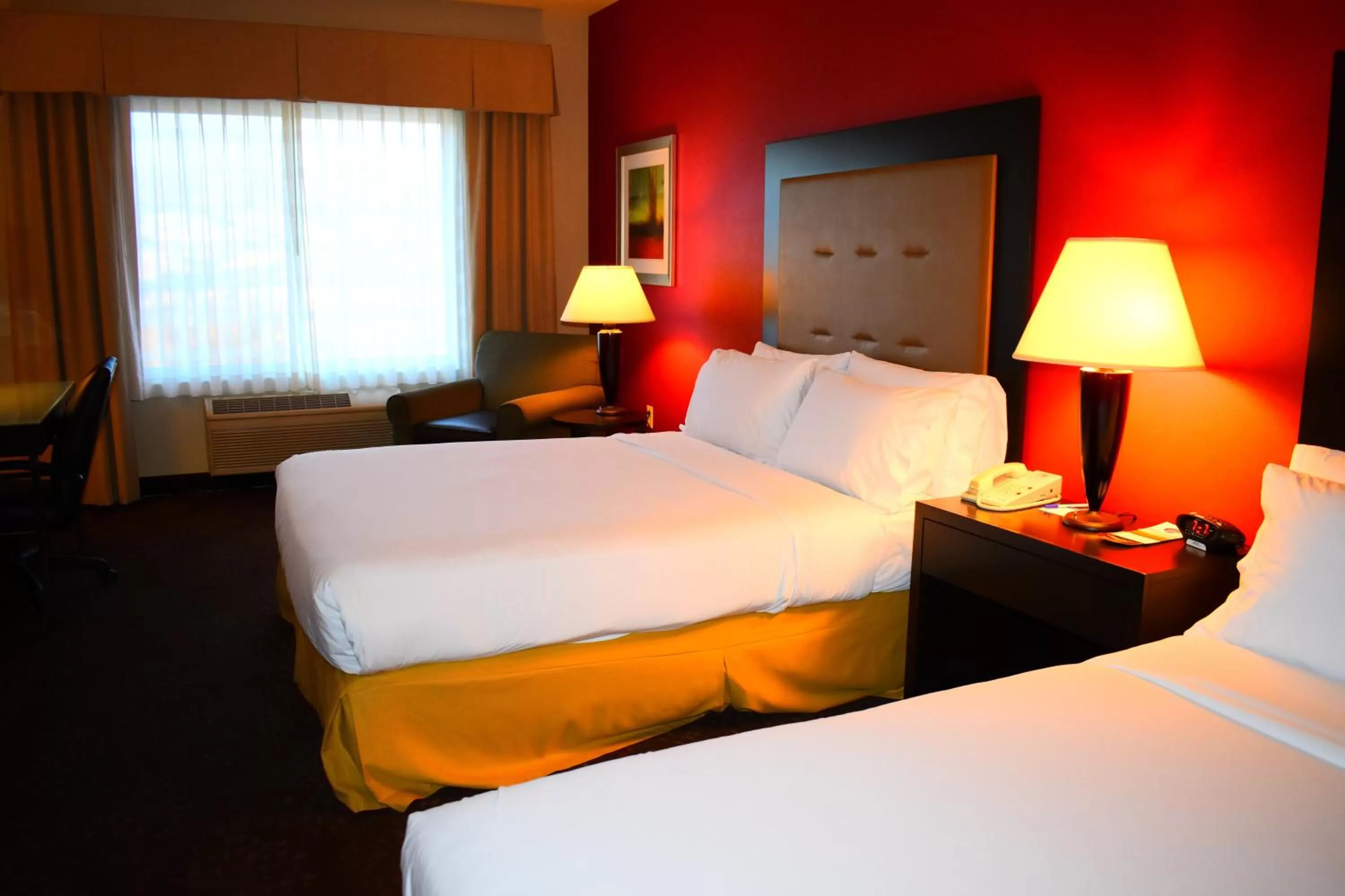 Deluxe Twin Room - Hearing Accessible in Holiday Inn Express Lewiston, an IHG Hotel