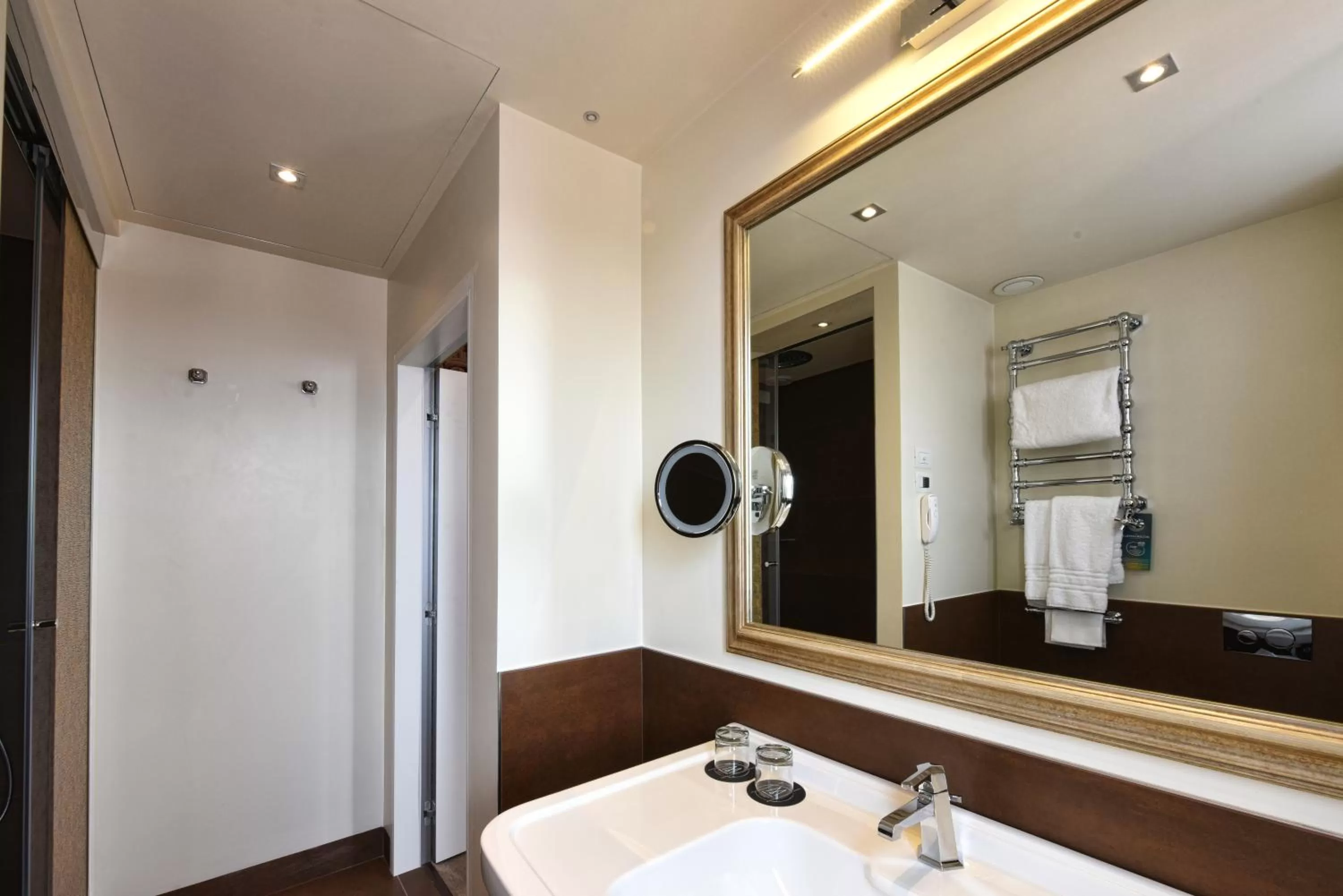 Bathroom in Papadopoli Hotel Venezia - MGallery Collection