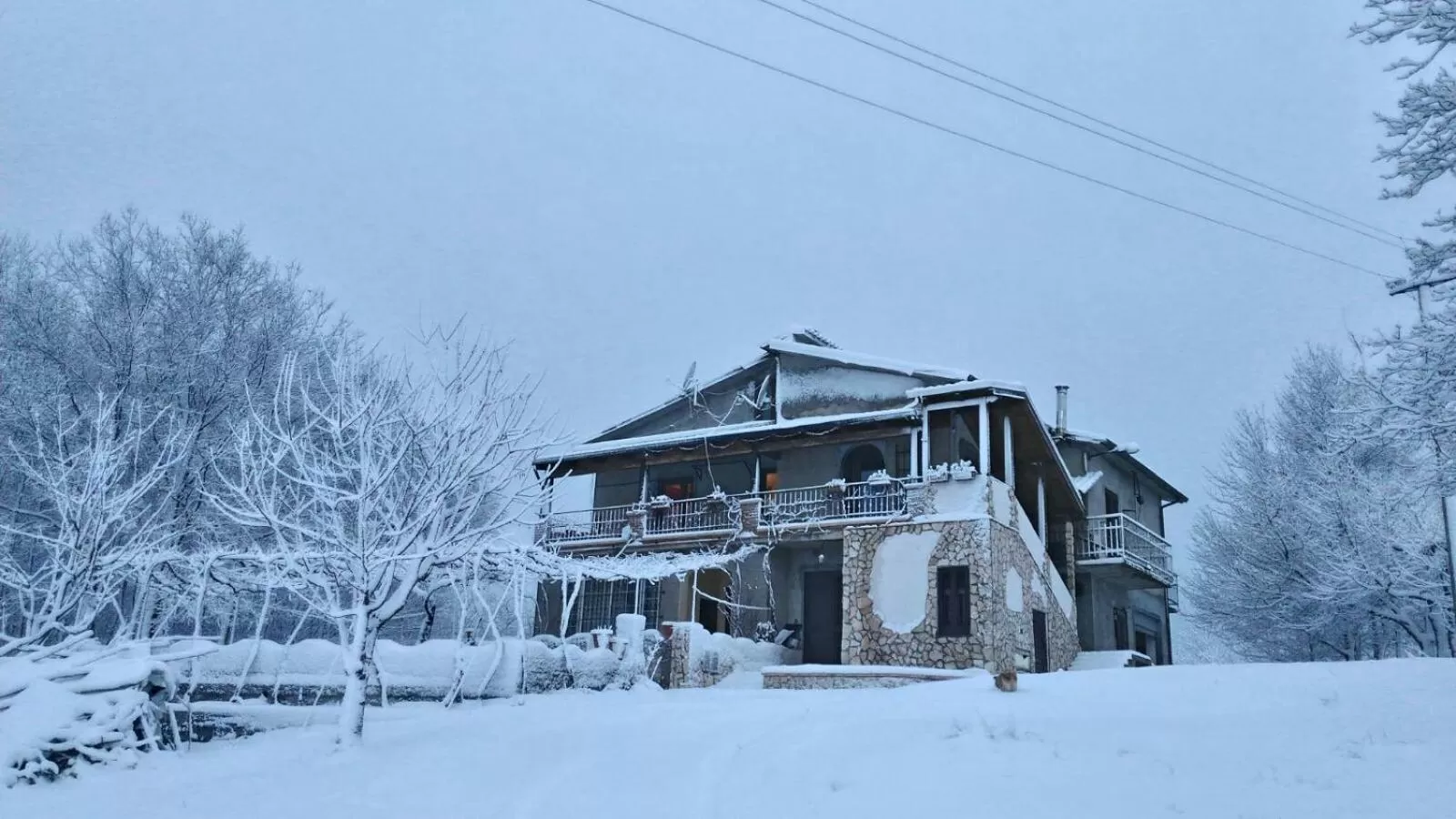 Facade/entrance in Dolcedorme del Pollino