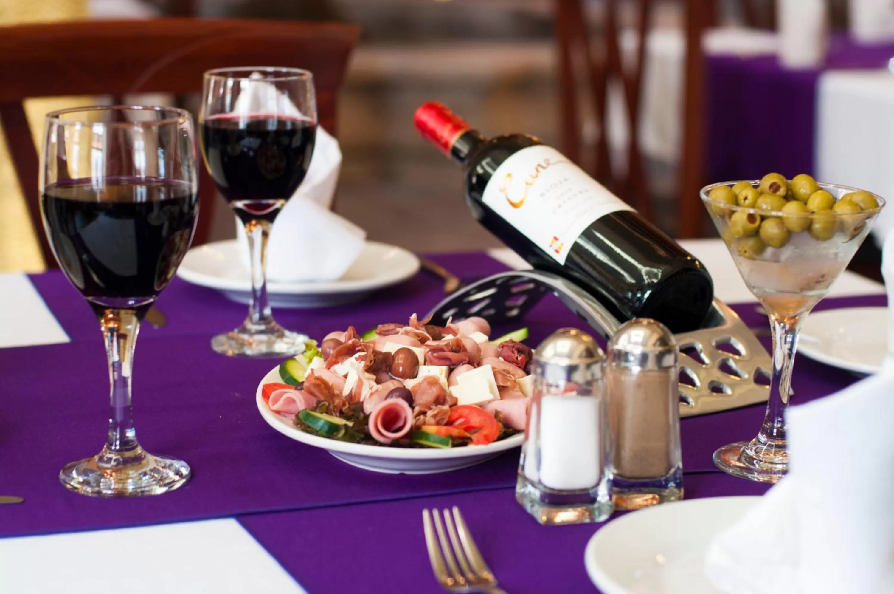 Food in Hotel Morales Historical & Colonial Downtown Core