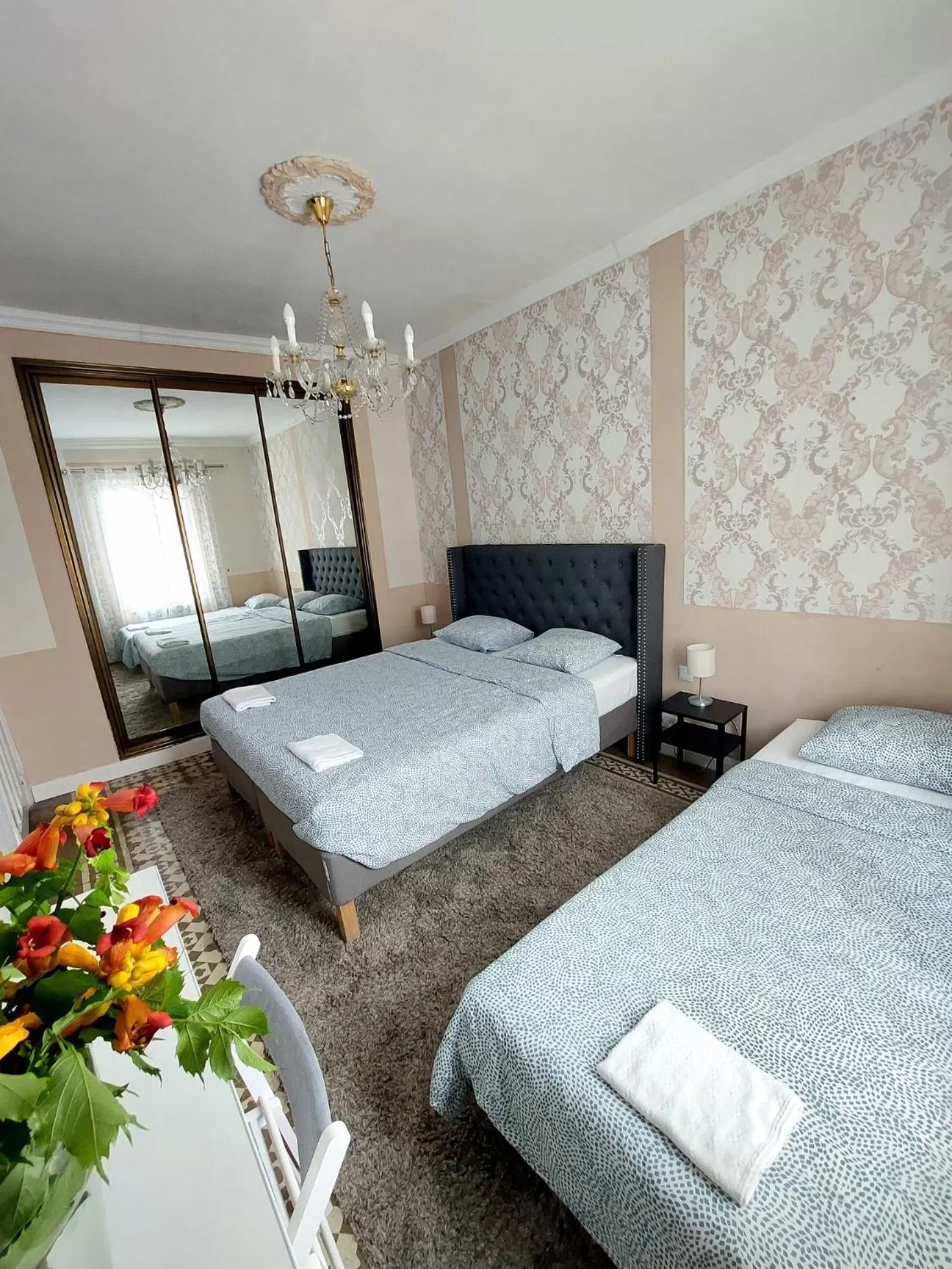 Bed in N1 Casa de Madrid - greenpeace line