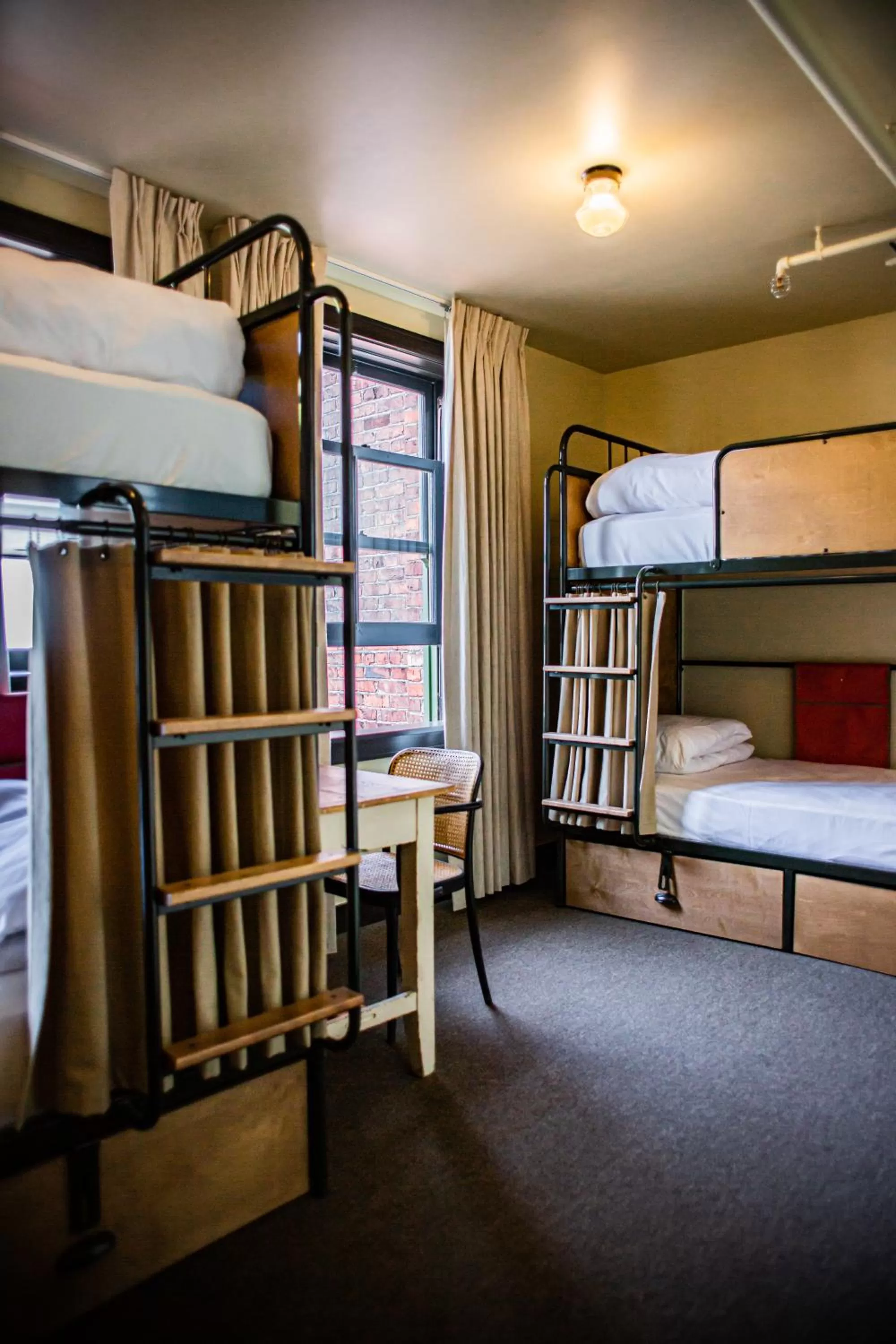 bunk bed, Bed in KEX Hotel