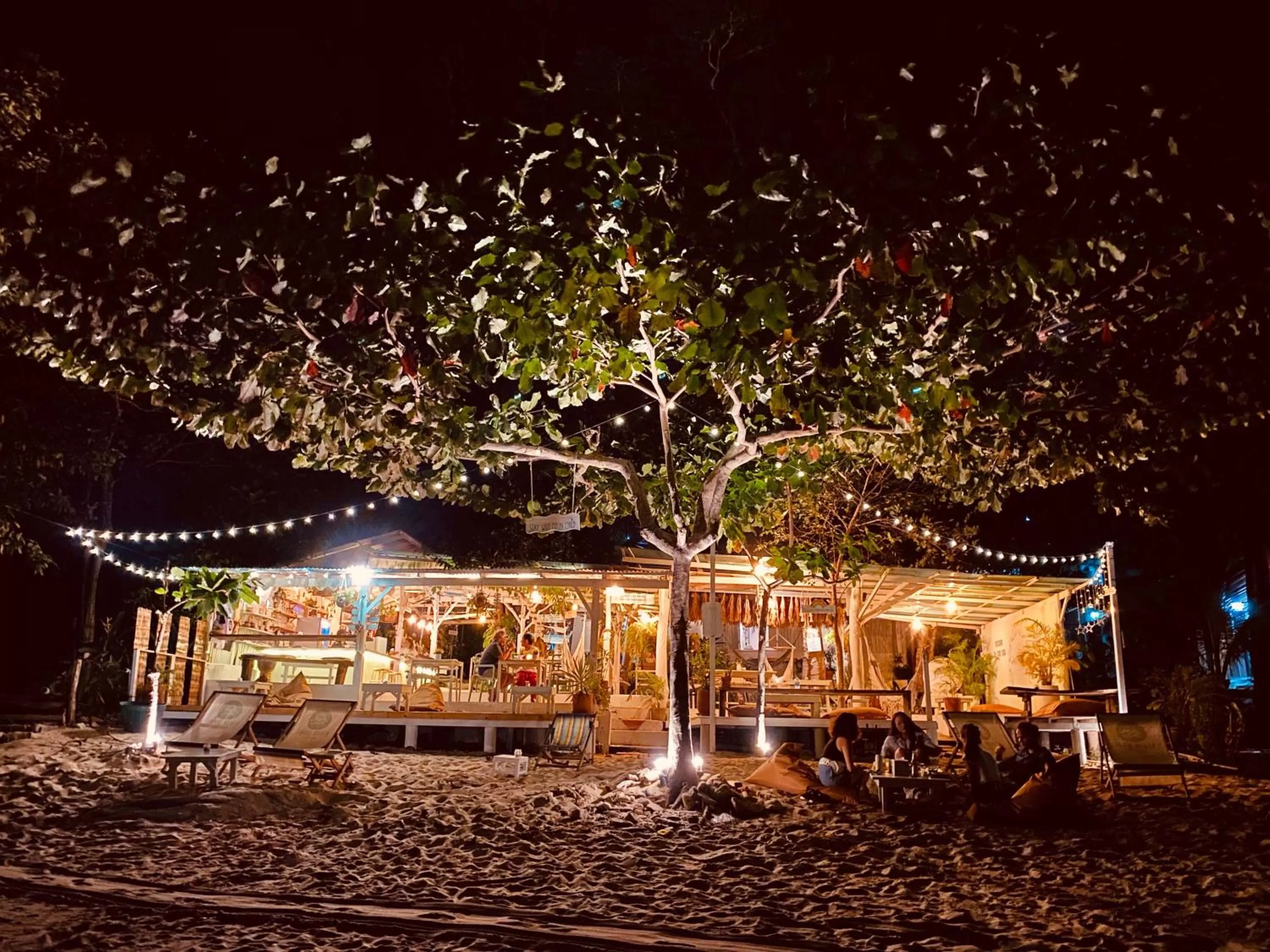 Night in Indie Beach Bungalows