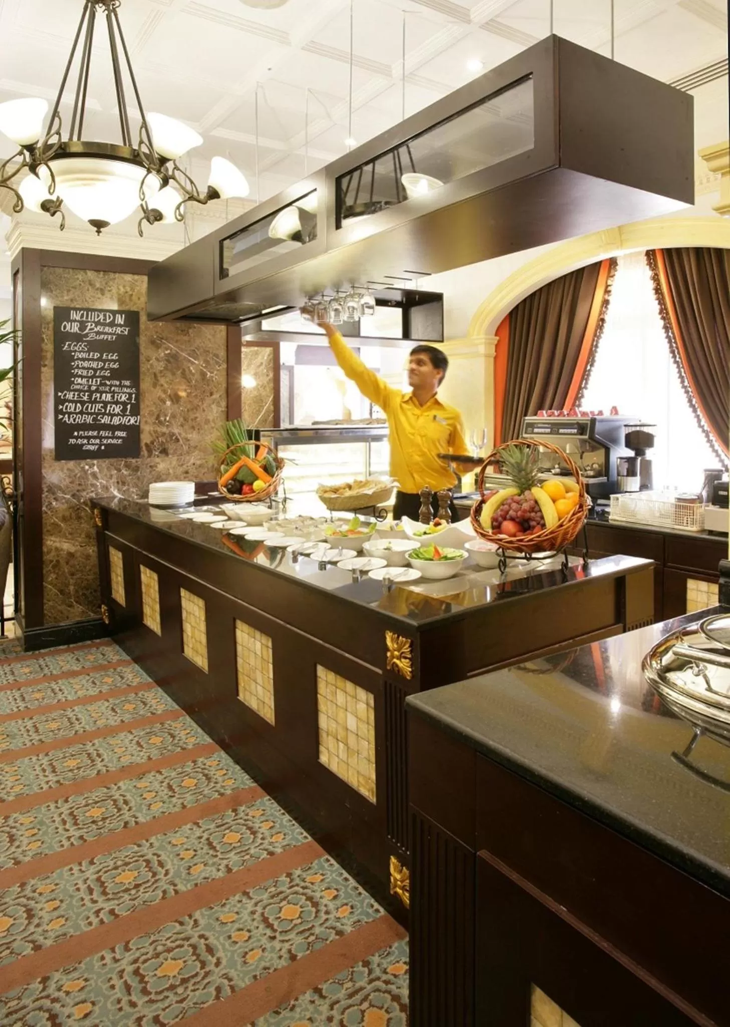 Restaurant/places to eat in Chelsea Plaza Hotel