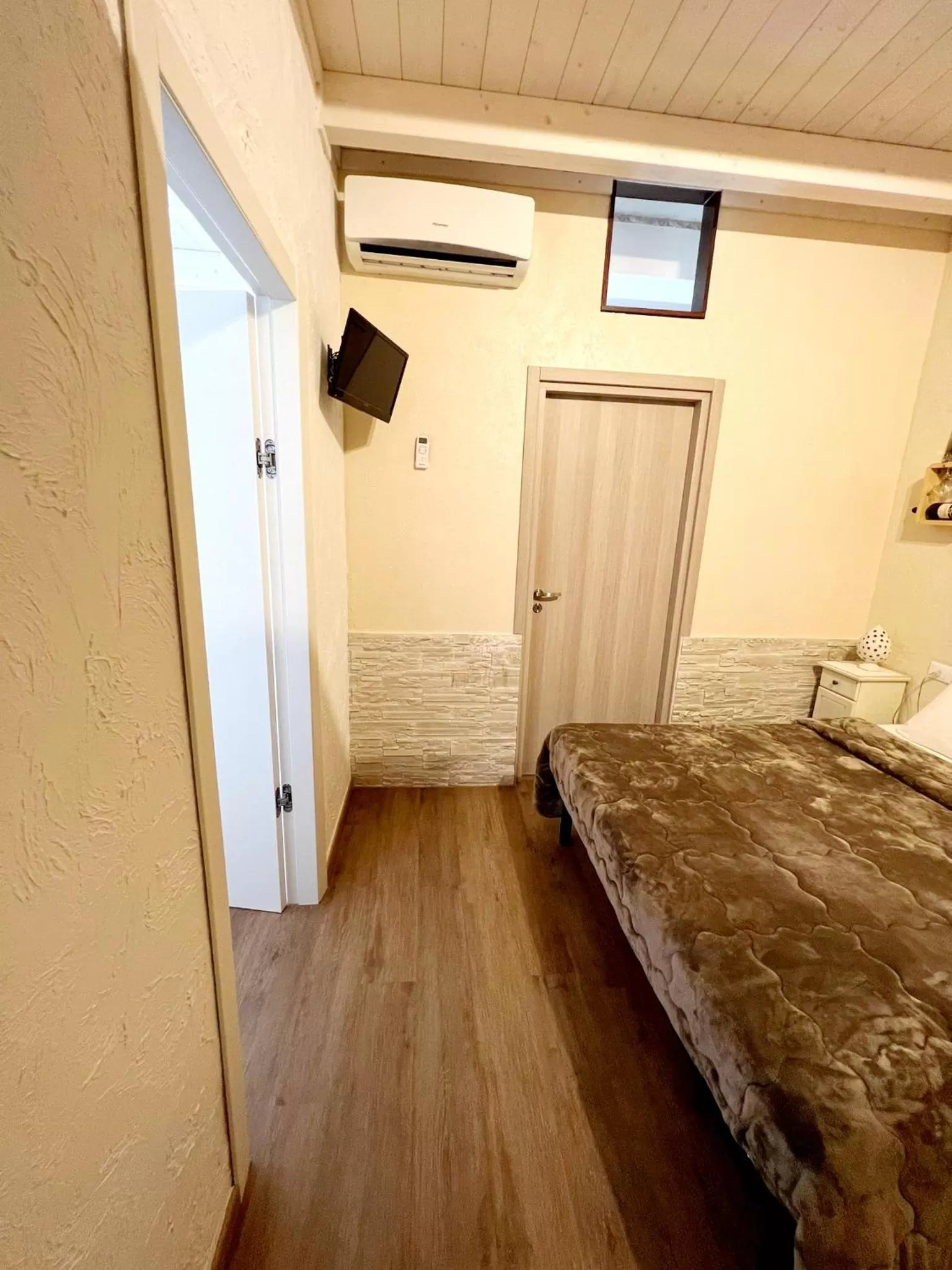 air conditioner, Bed in Il Girasole