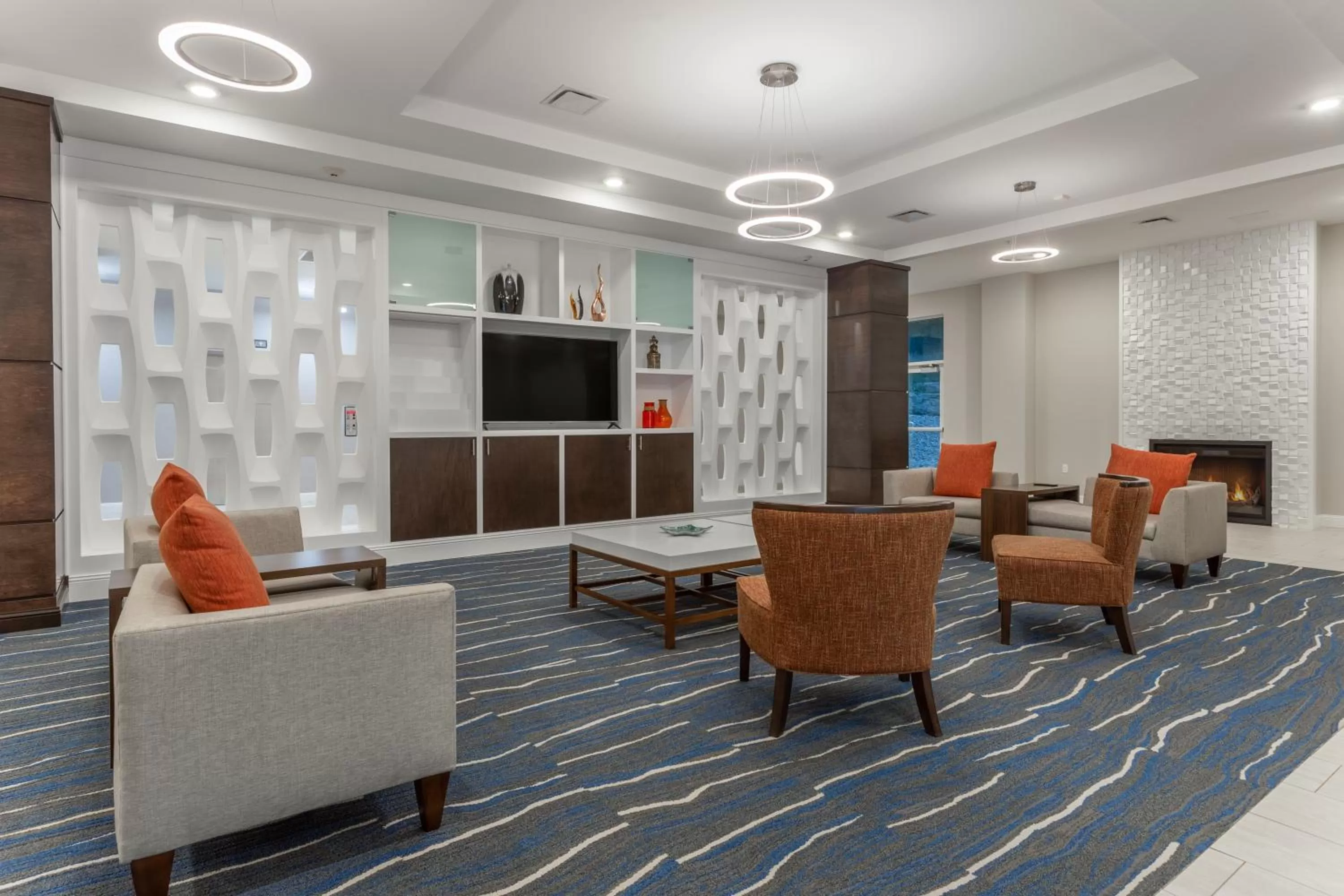 Lobby or reception in Holiday Inn & Suites - Jefferson City by IHG
