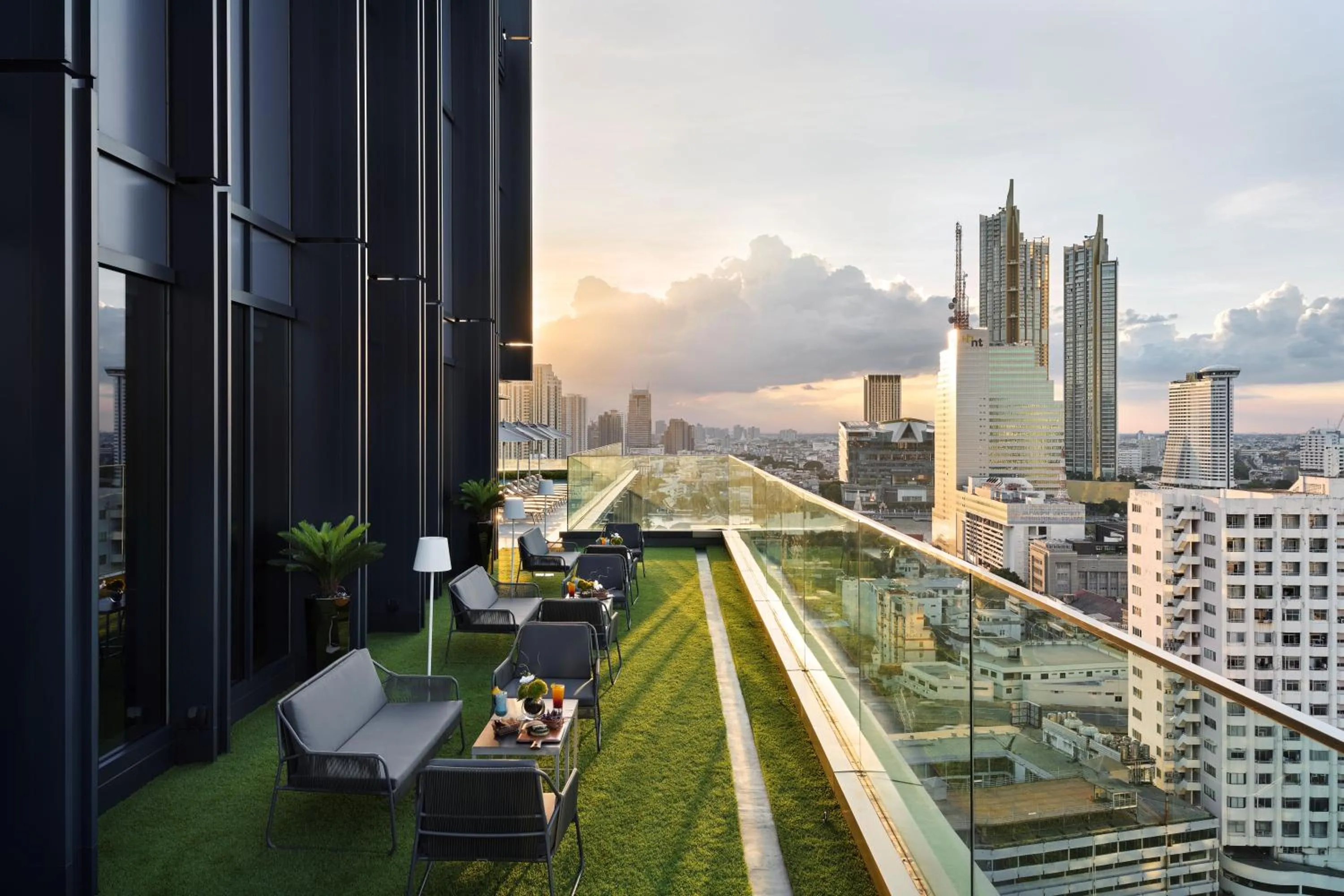 Balcony/Terrace in Grande Centre Point Surawong Bangkok