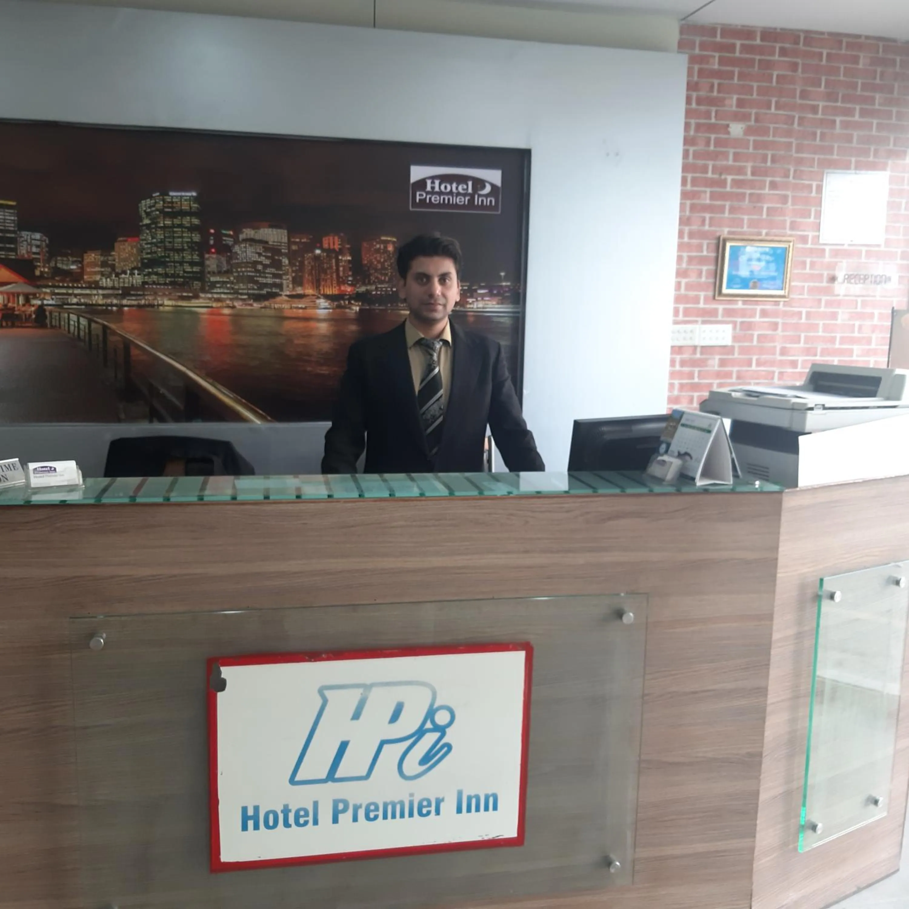 Lobby or reception in Premier Inn Davis Road Lahore