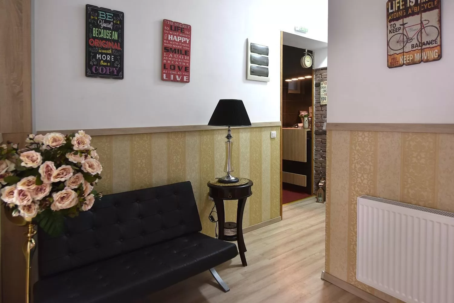 Lobby/Reception in Villa Nina Hotel & Lounge bar