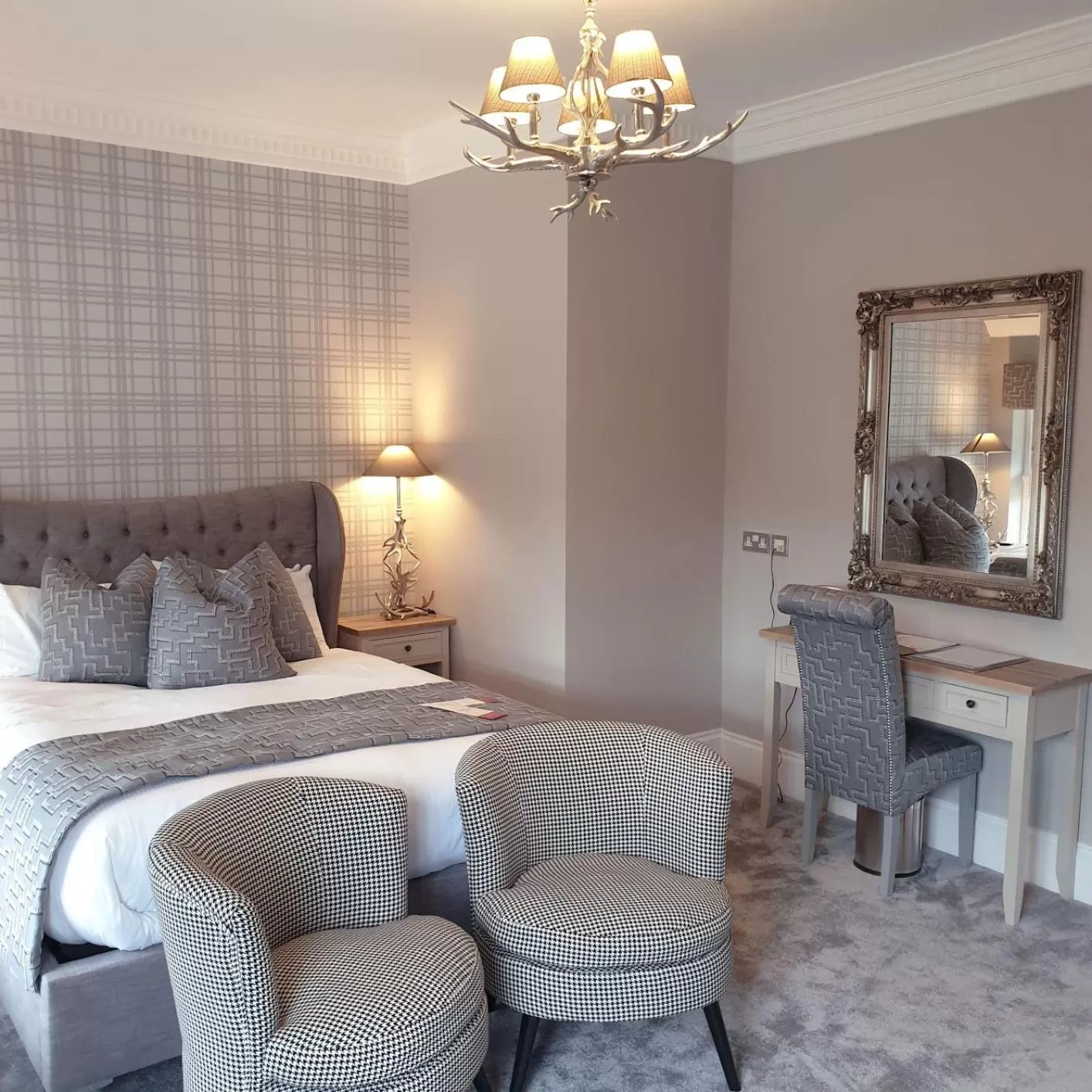 Bedroom in De Rougemont Manor