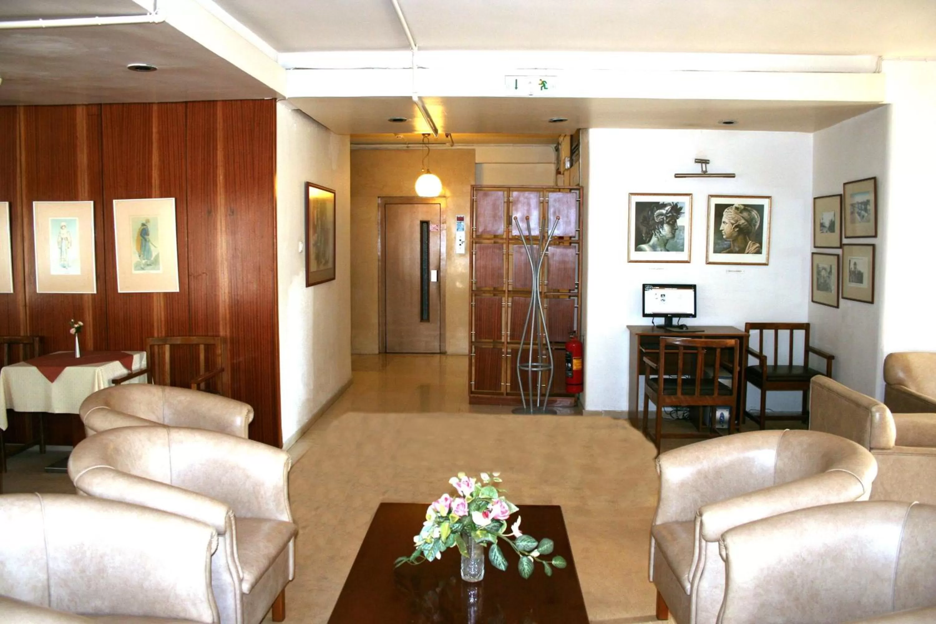 Lobby or reception in Amalia