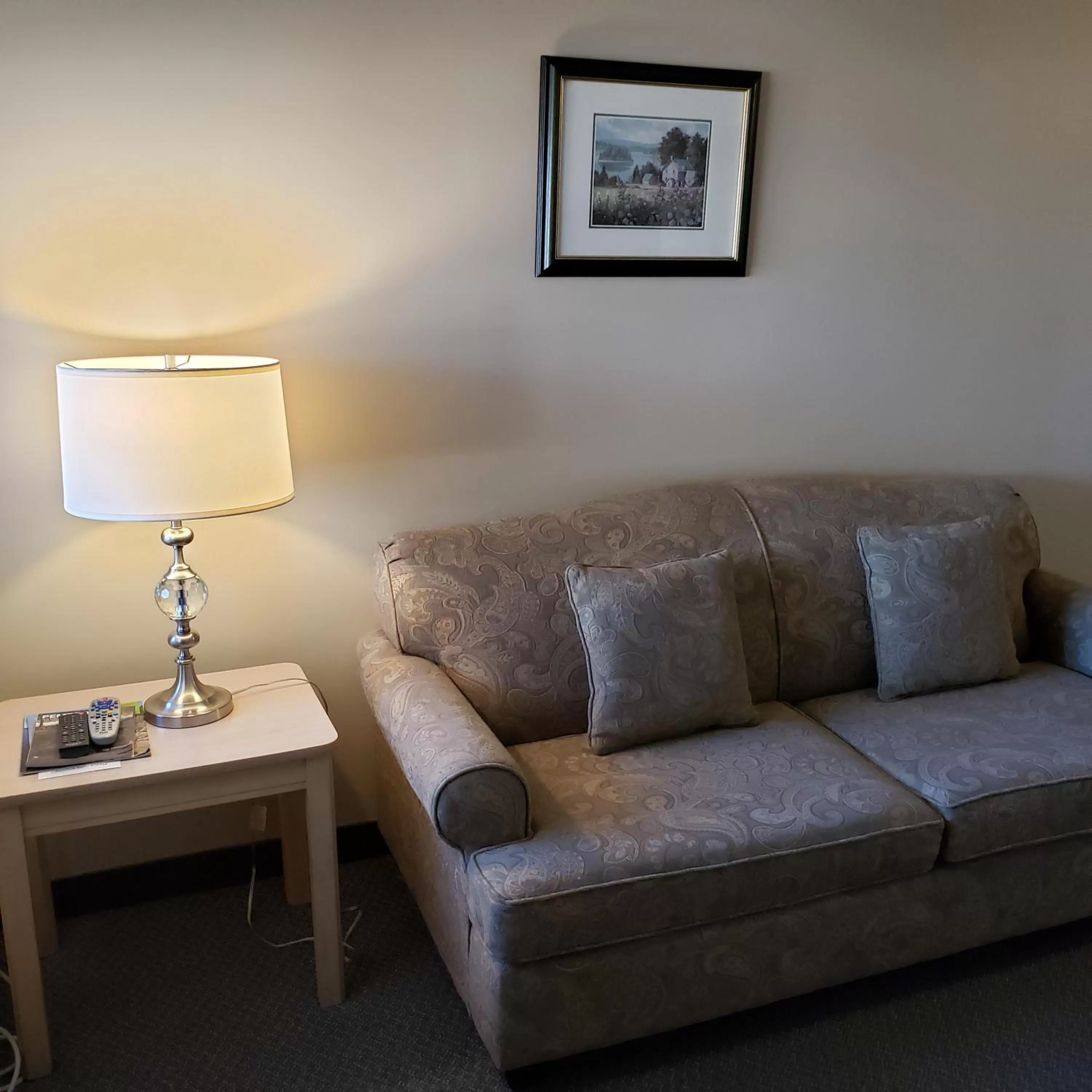 Shemron Suites Hotel