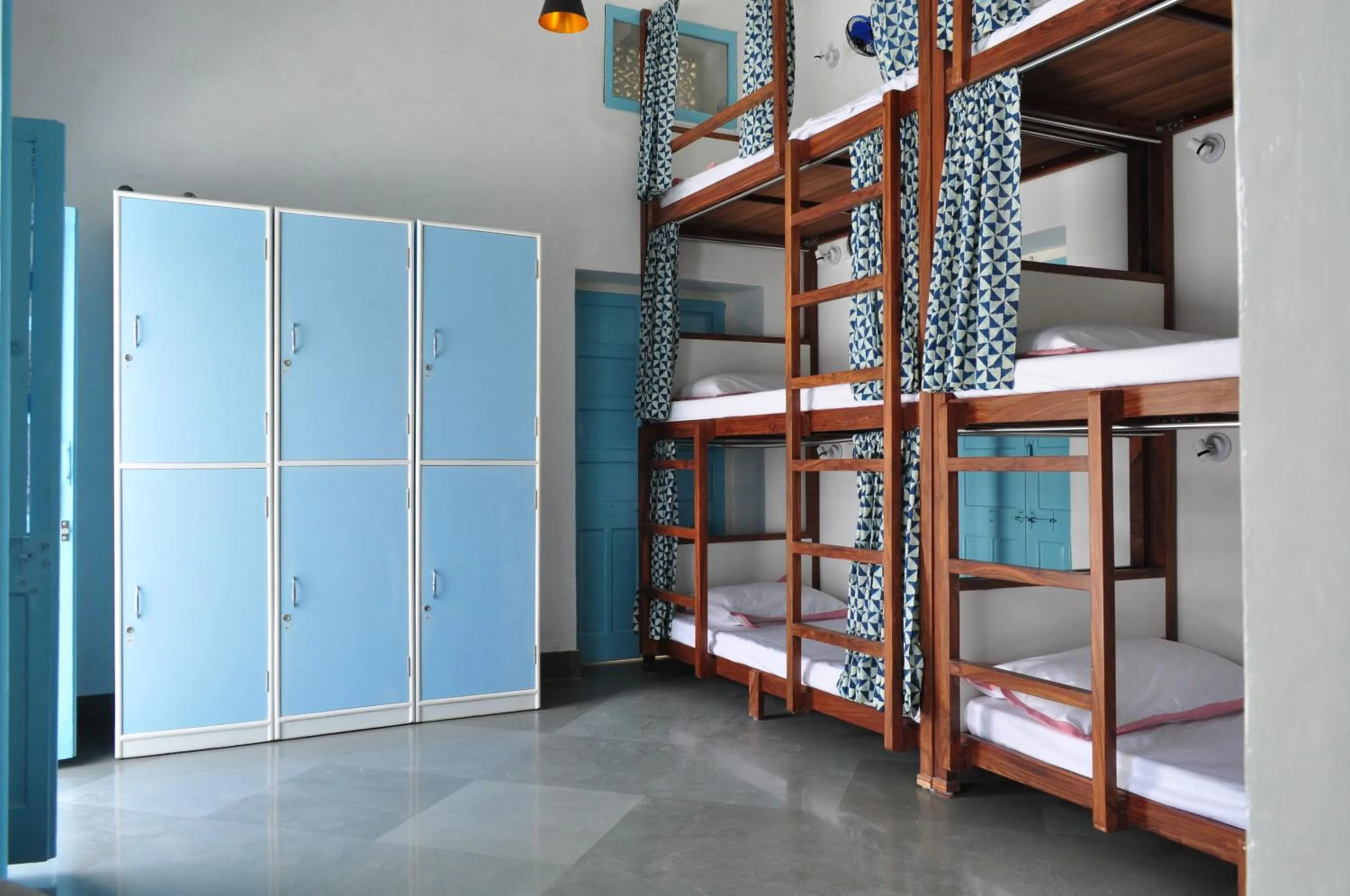 bunk bed, Bed in Jaipur Jantar Hostel