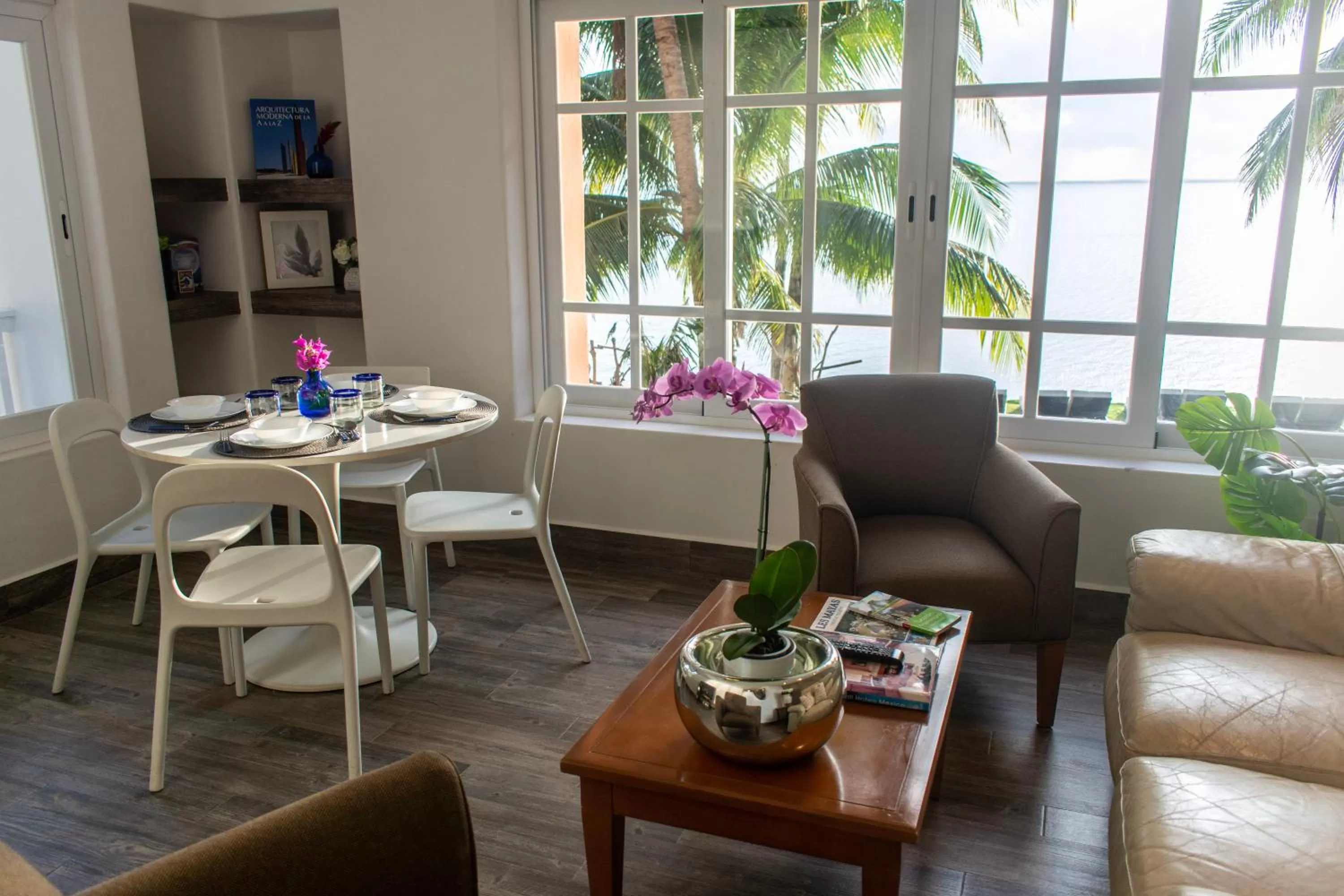 Living room in Casa Tortugas Boutique Hotel - A Hidden Gem in Cancun