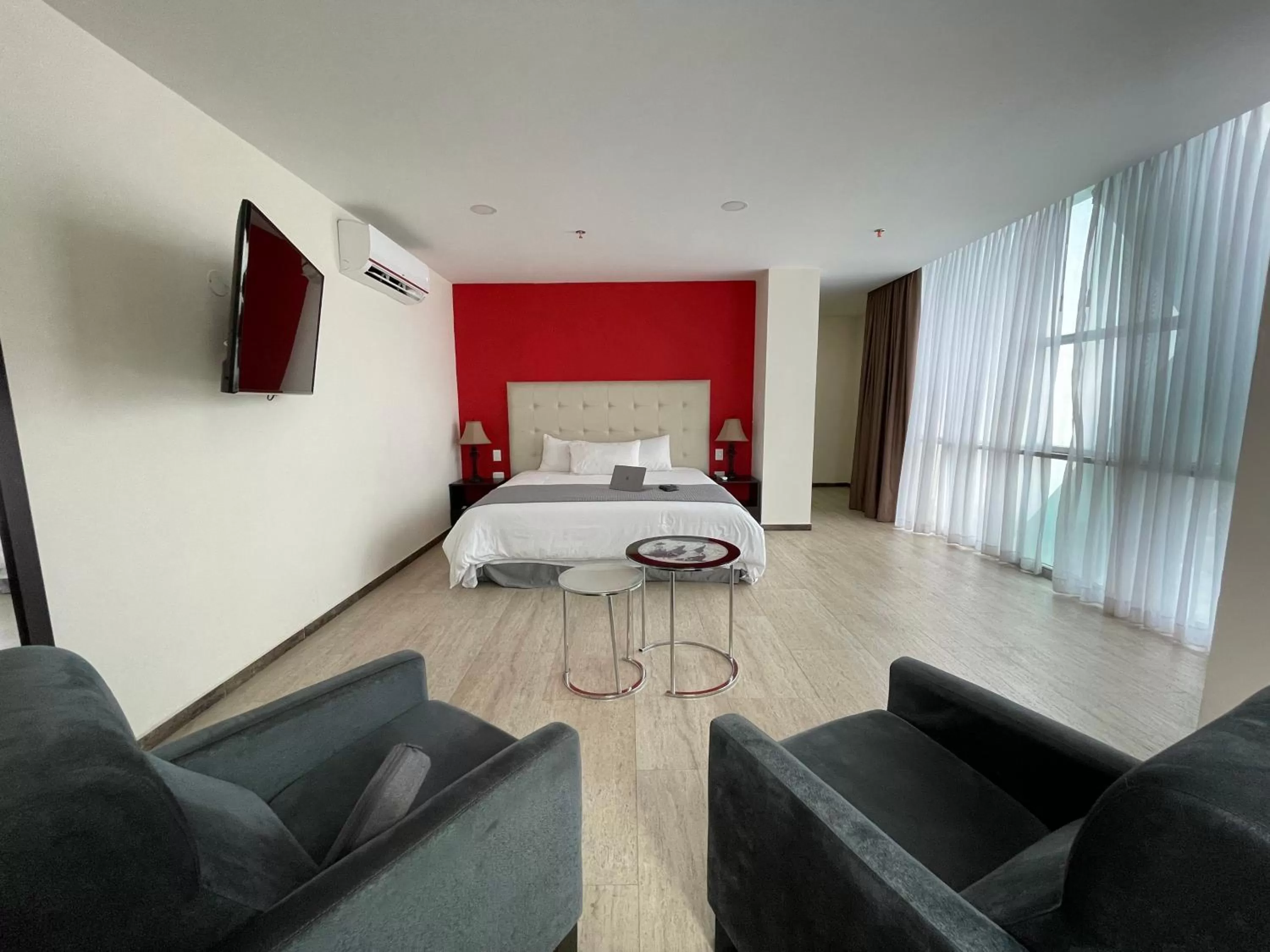 Photo of the whole room, Bed in Hotel Amada Cúcuta HR