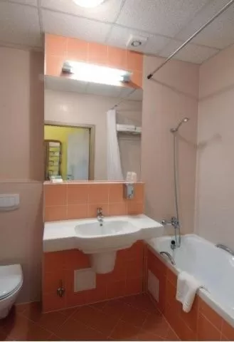 Bathroom in Hotel Rychło
